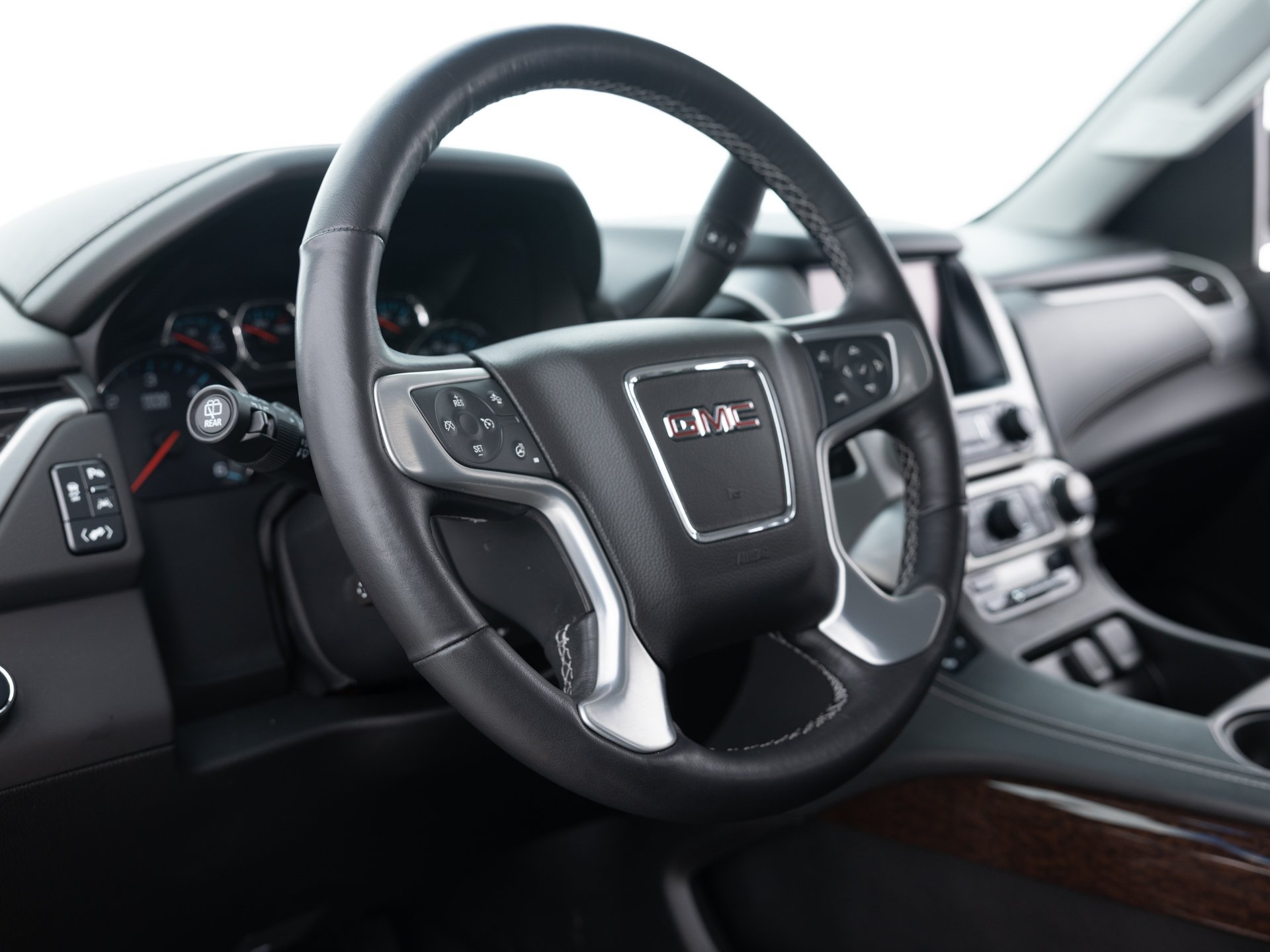 black gmc yukon slt 15