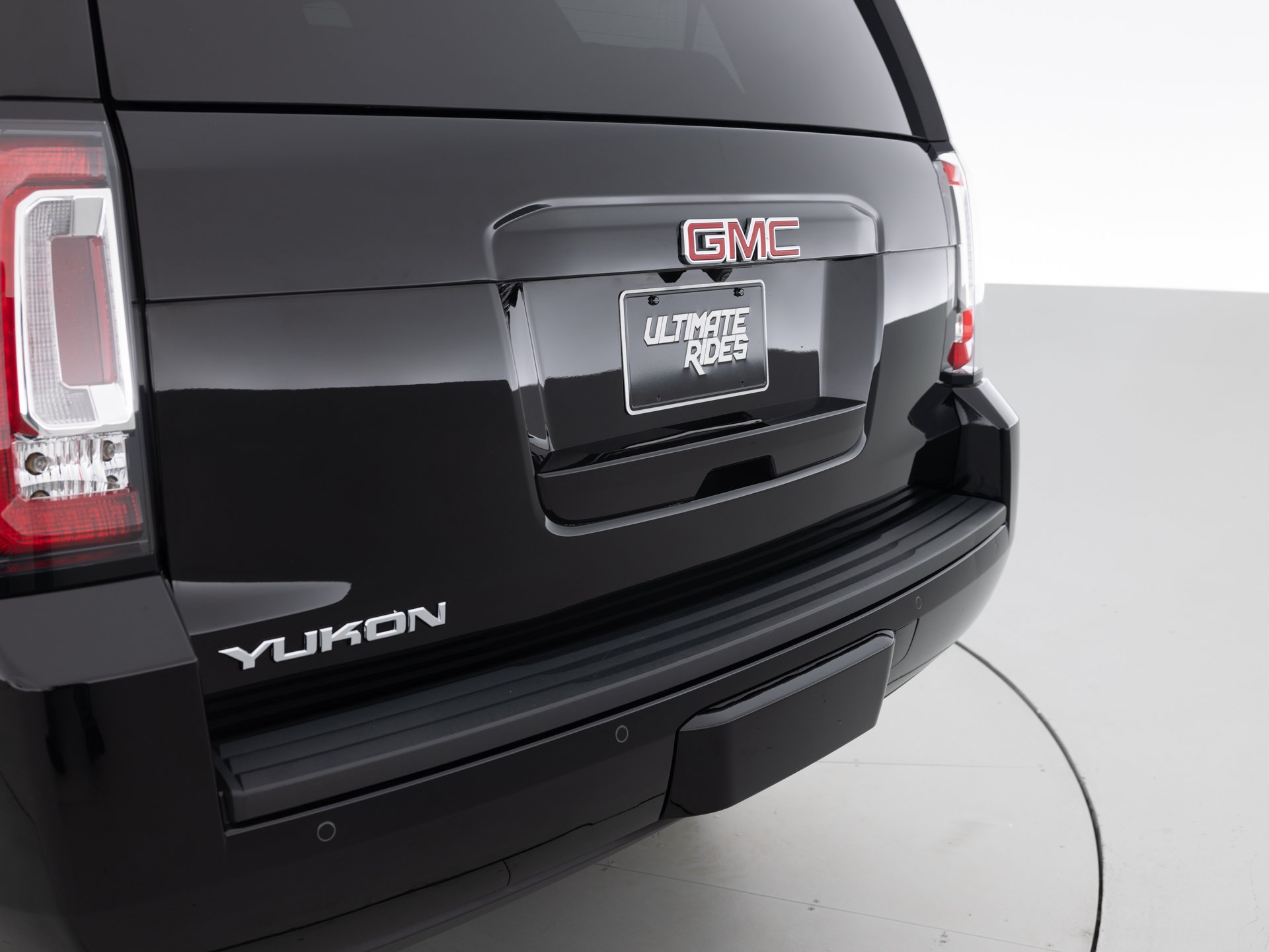 black gmc yukon slt 8