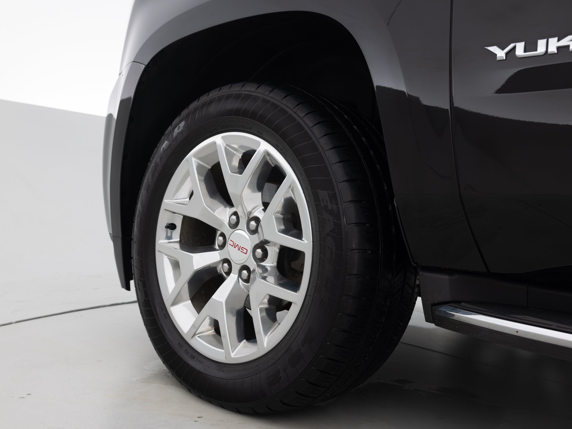black gmc yukon slt 9