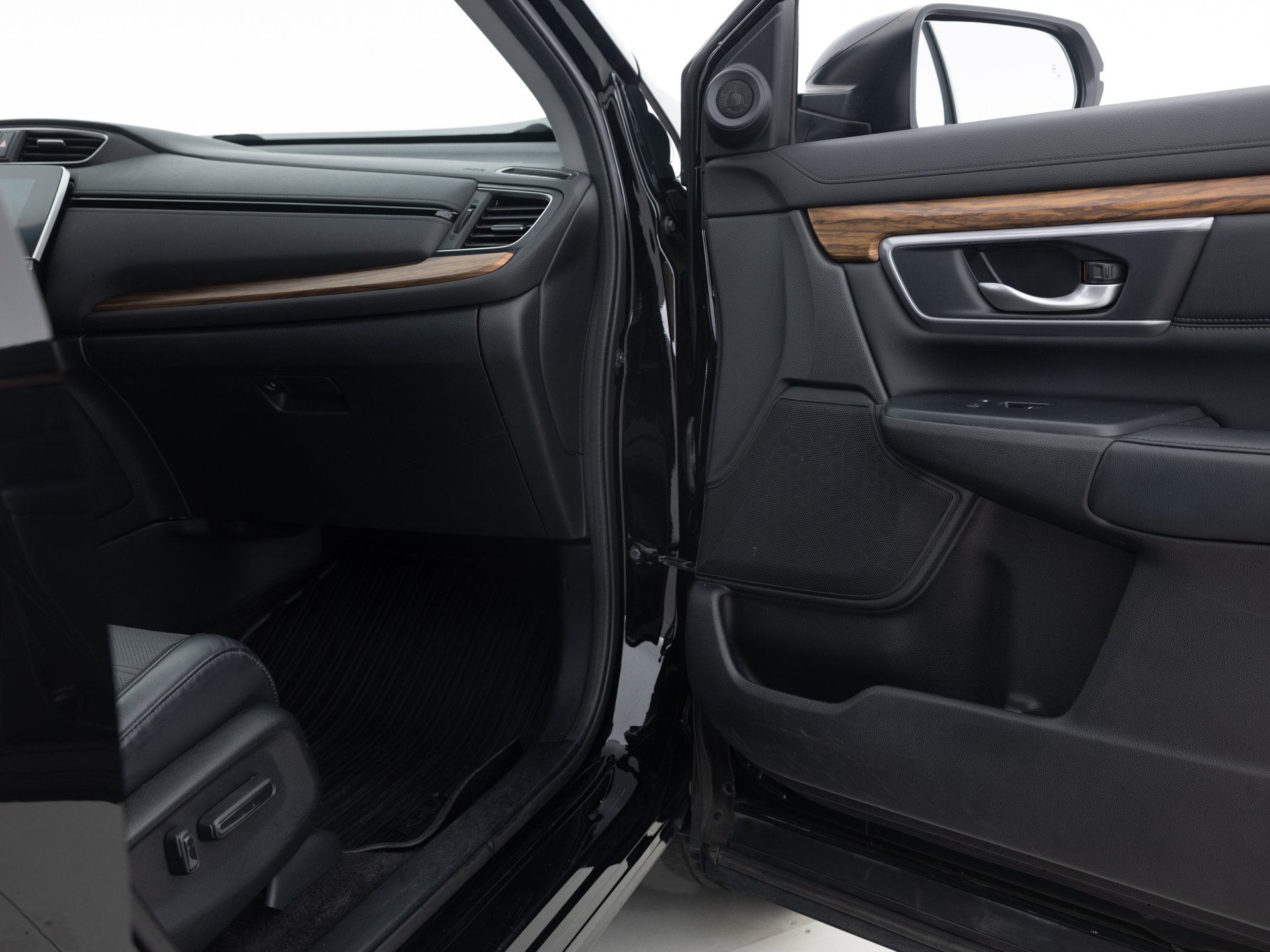 black honda crv 20