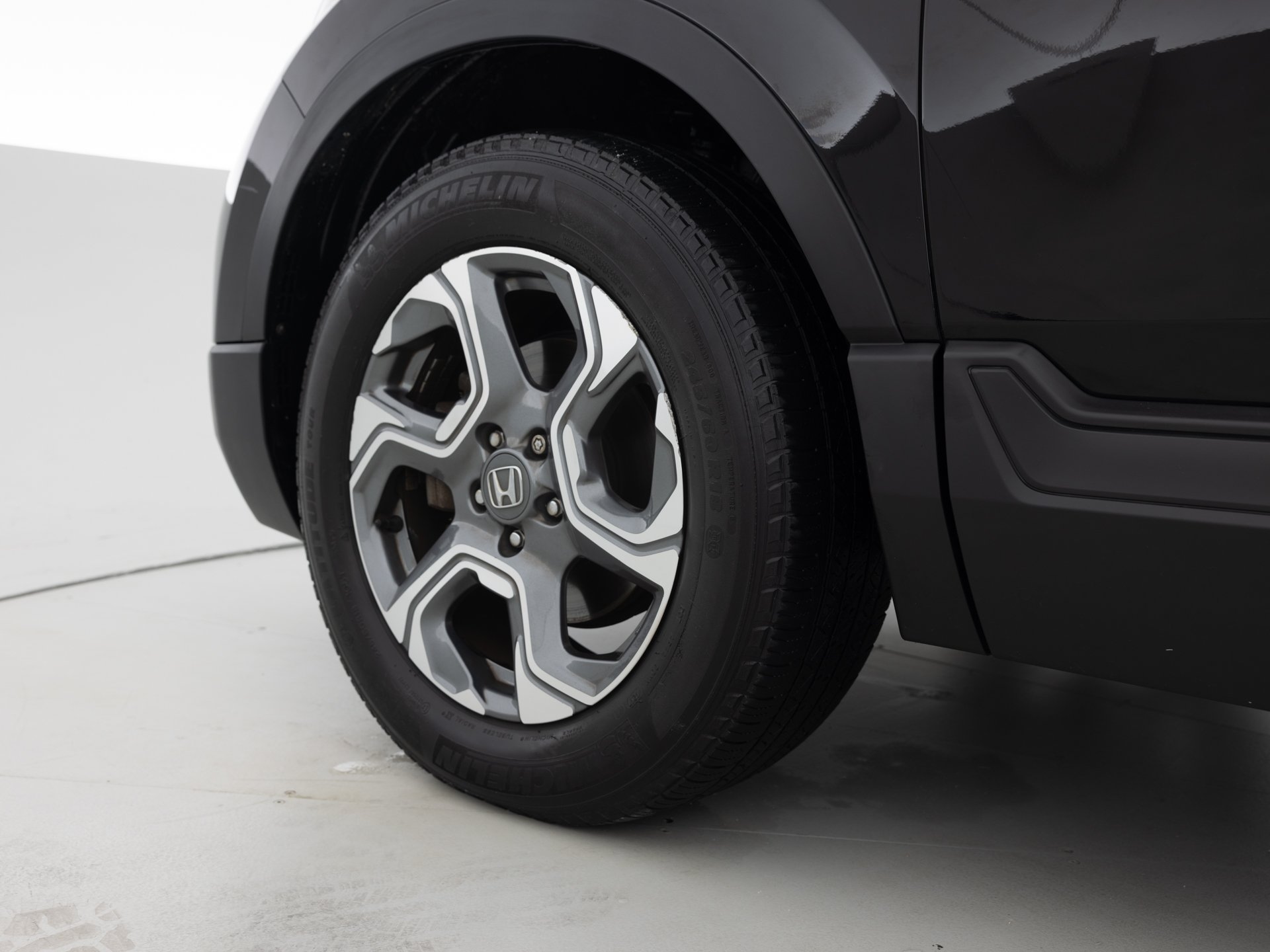 black honda crv 9