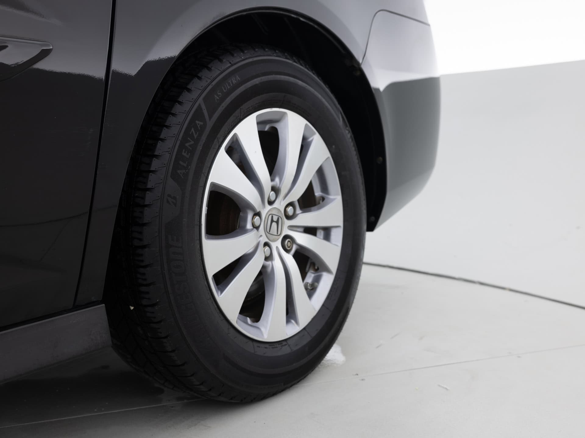 black honda odyssey ex l 10