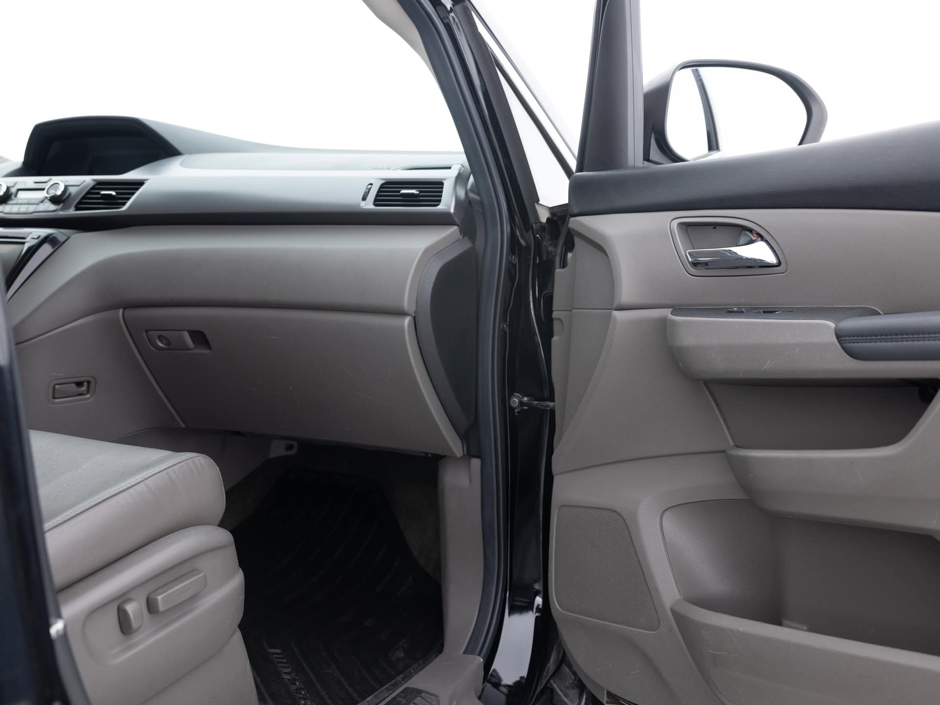 black honda odyssey ex l 20