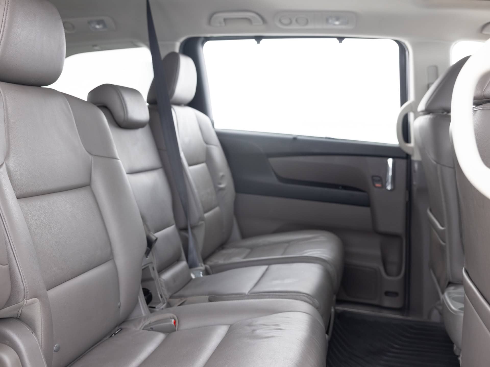 black honda odyssey ex l 21