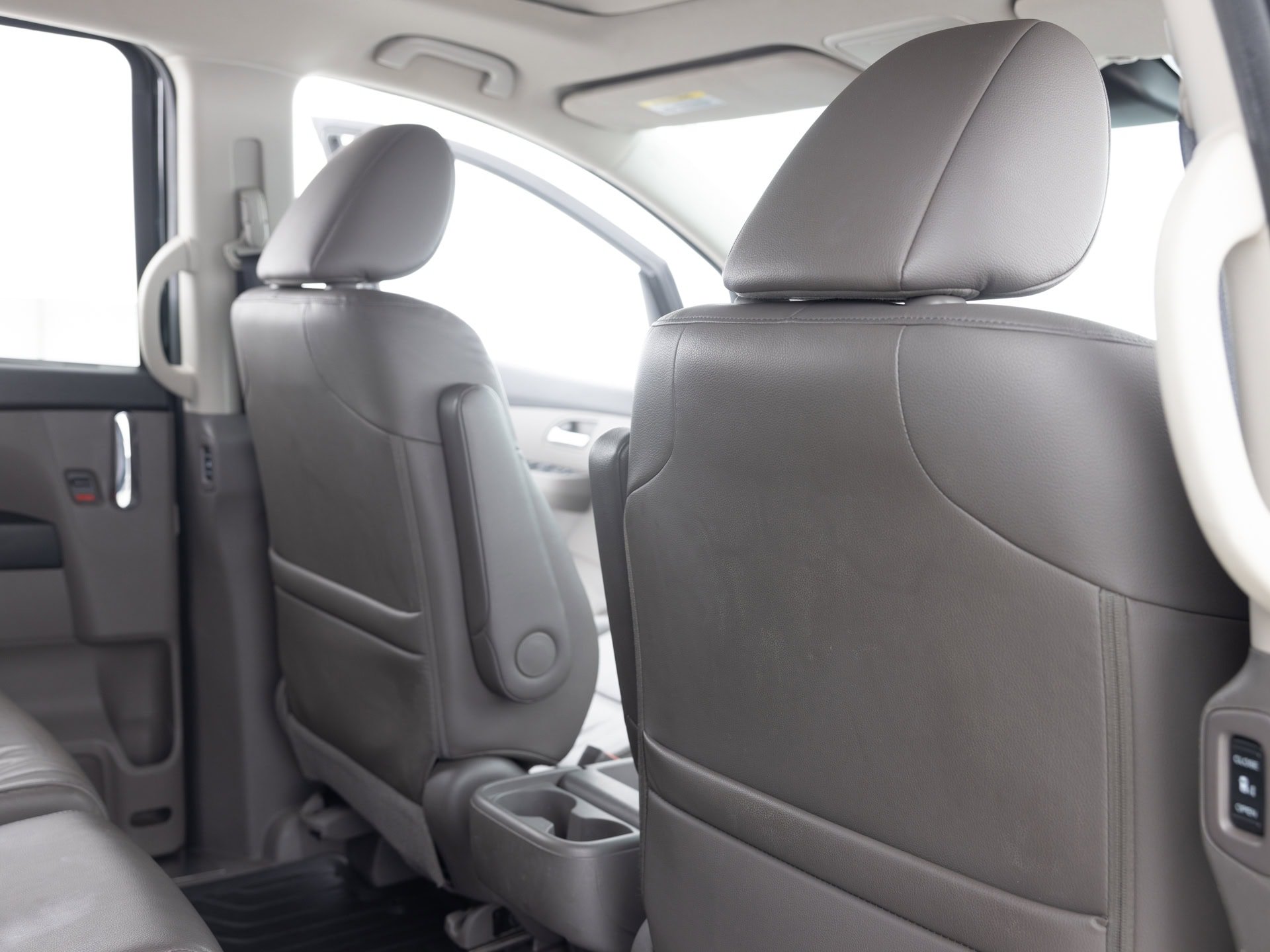black honda odyssey ex l 22