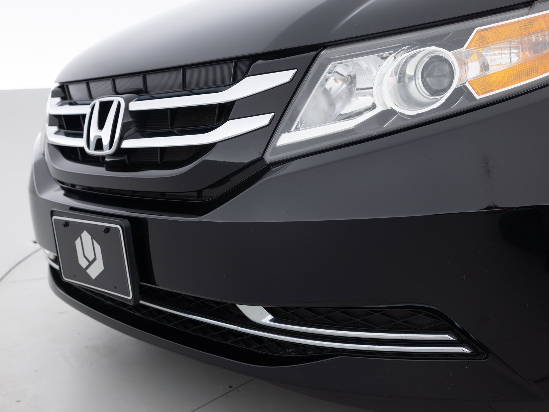 black honda odyssey ex l 7