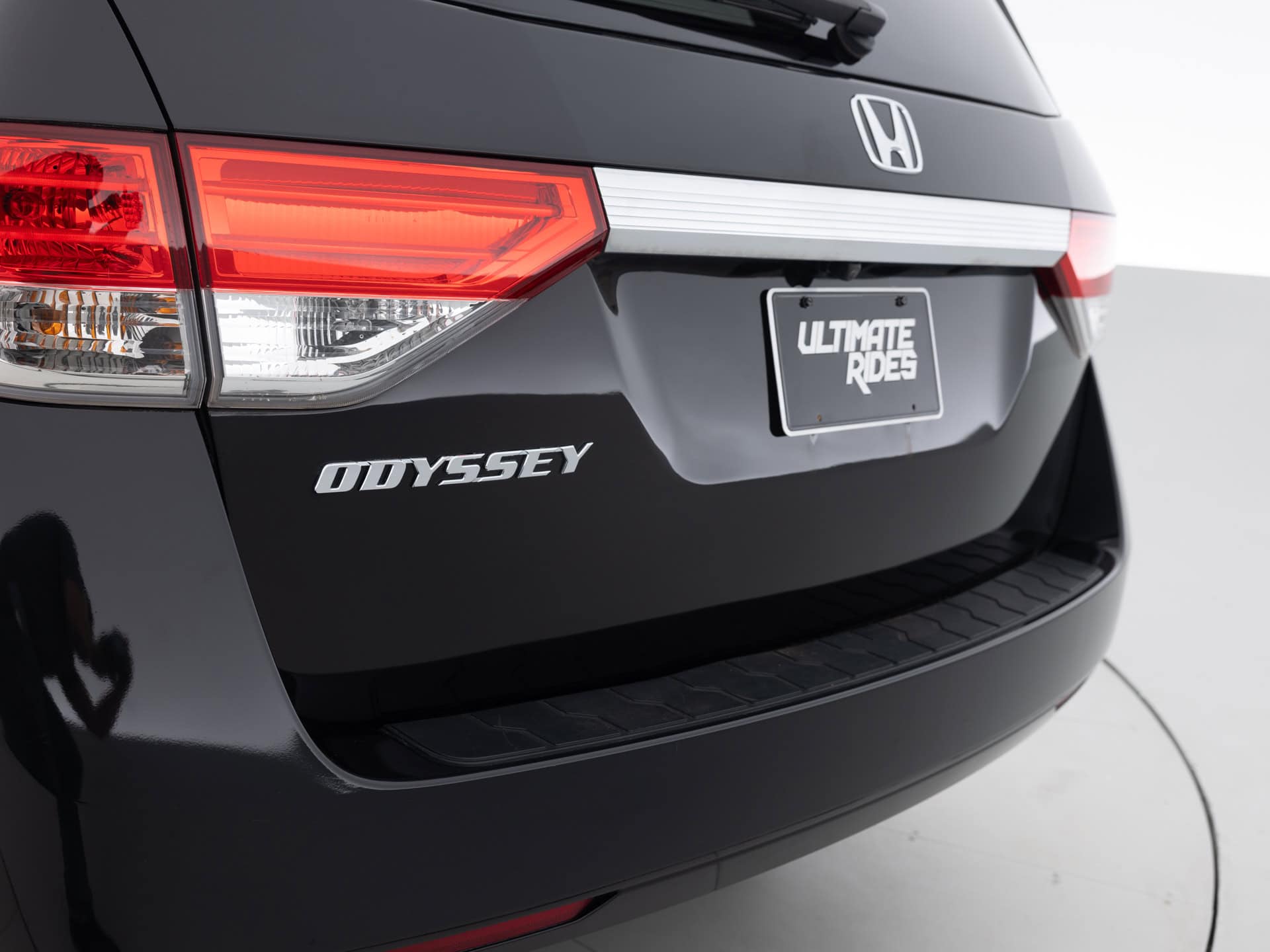 black honda odyssey ex l 8