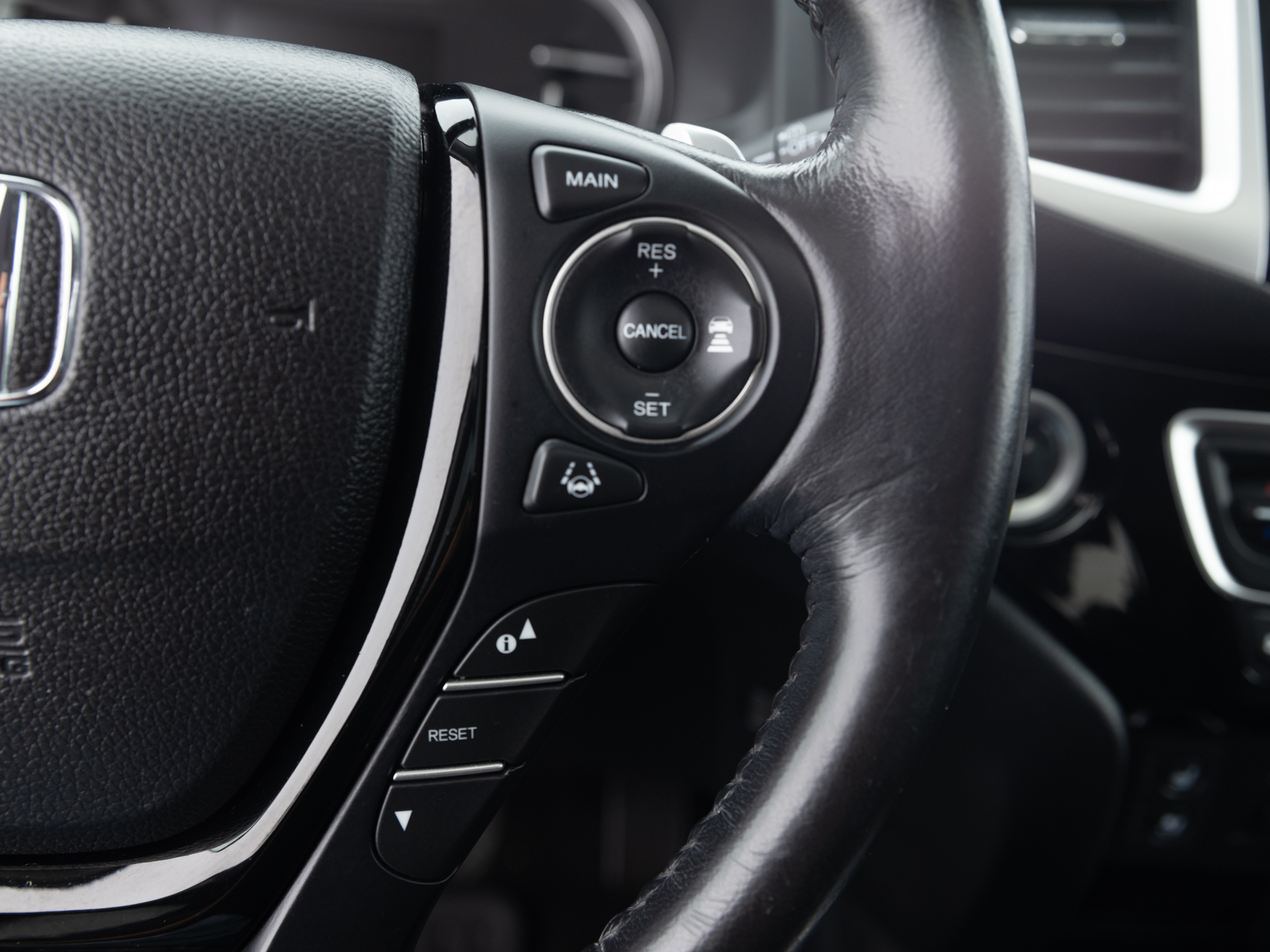 Used Black Honda Pilot Elite-32 for Sale