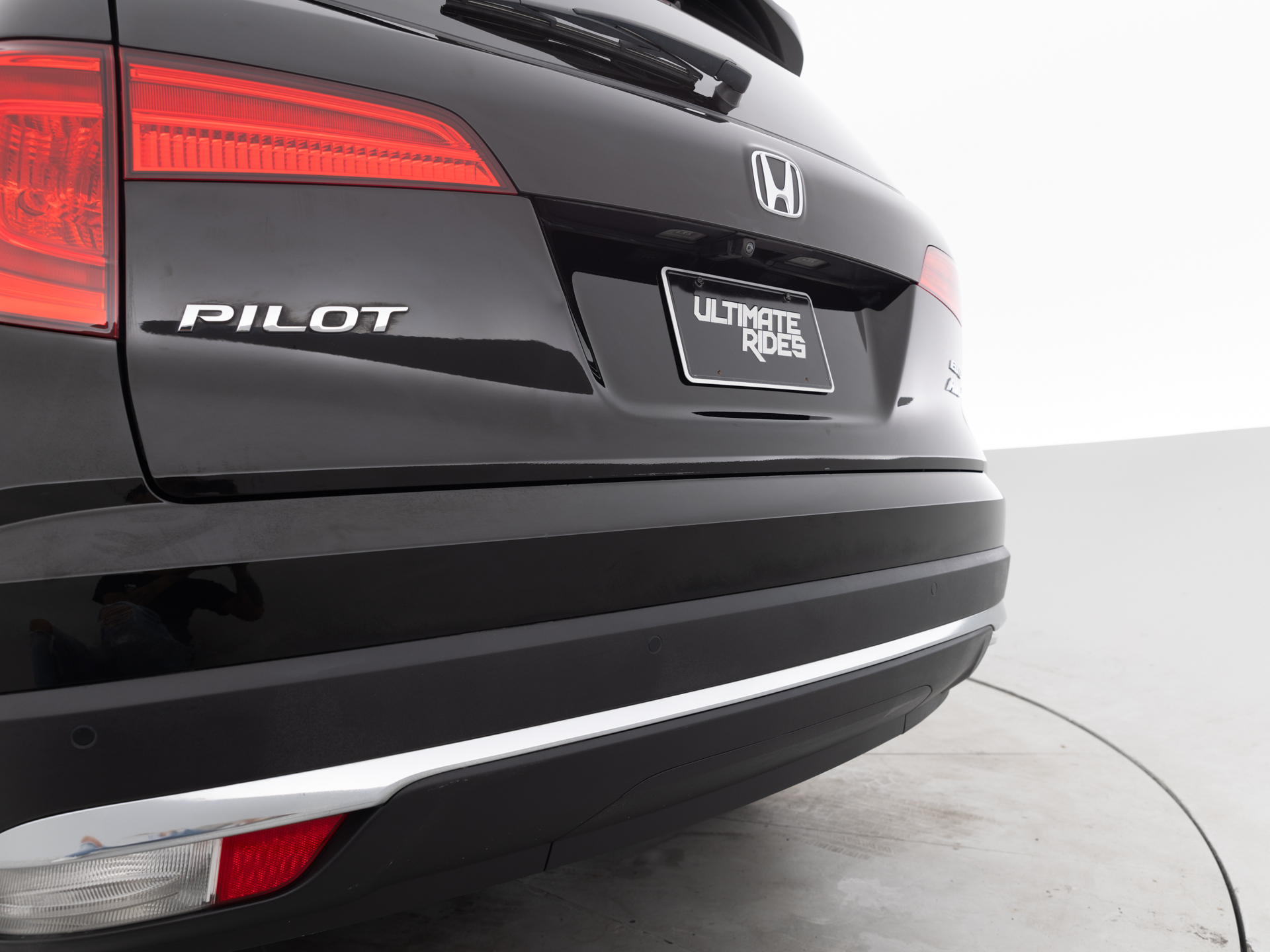 Used Black Honda Pilot Elite-7 for Sale