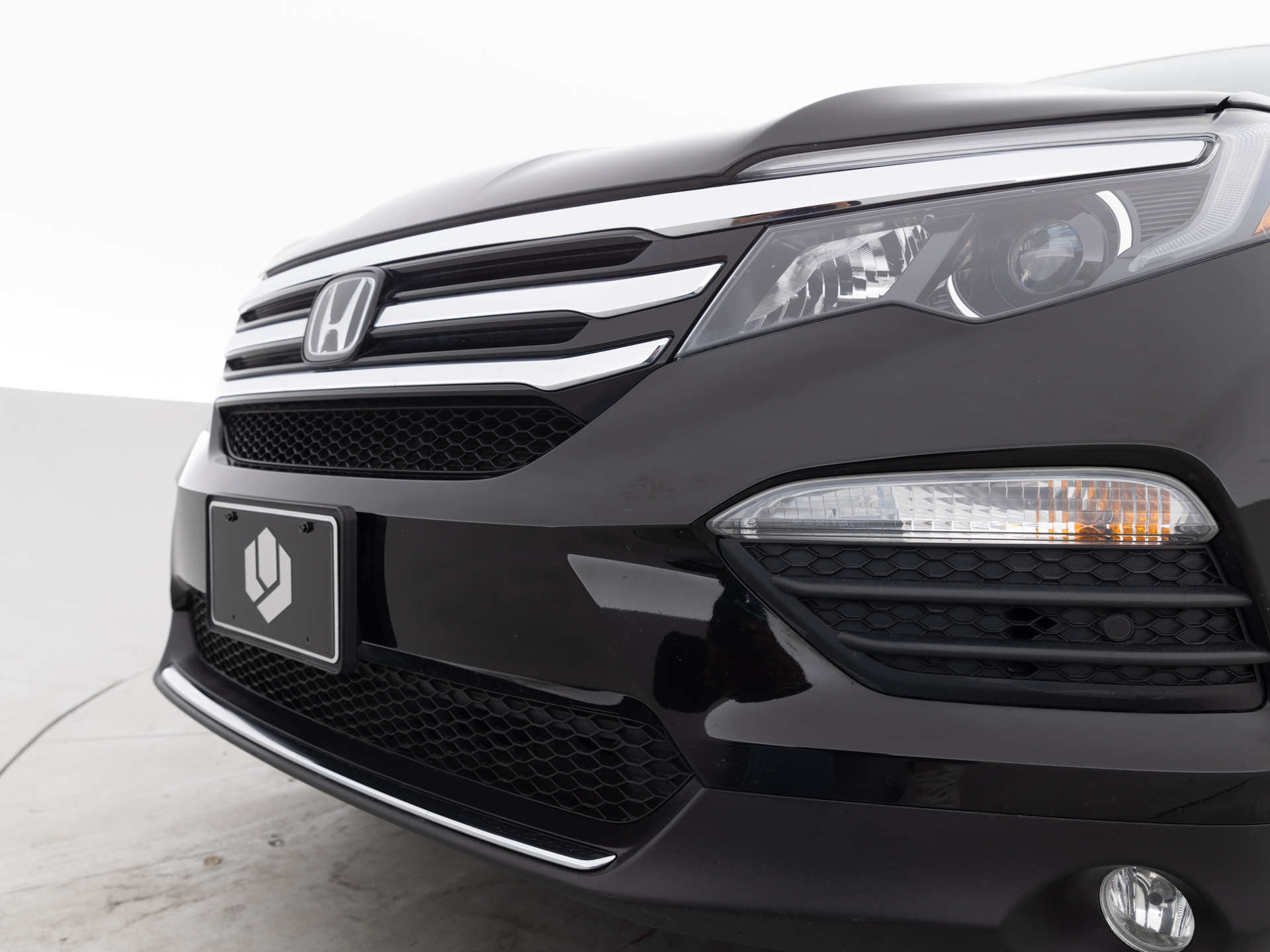 Used Black Honda Pilot Elite-8 for Sale