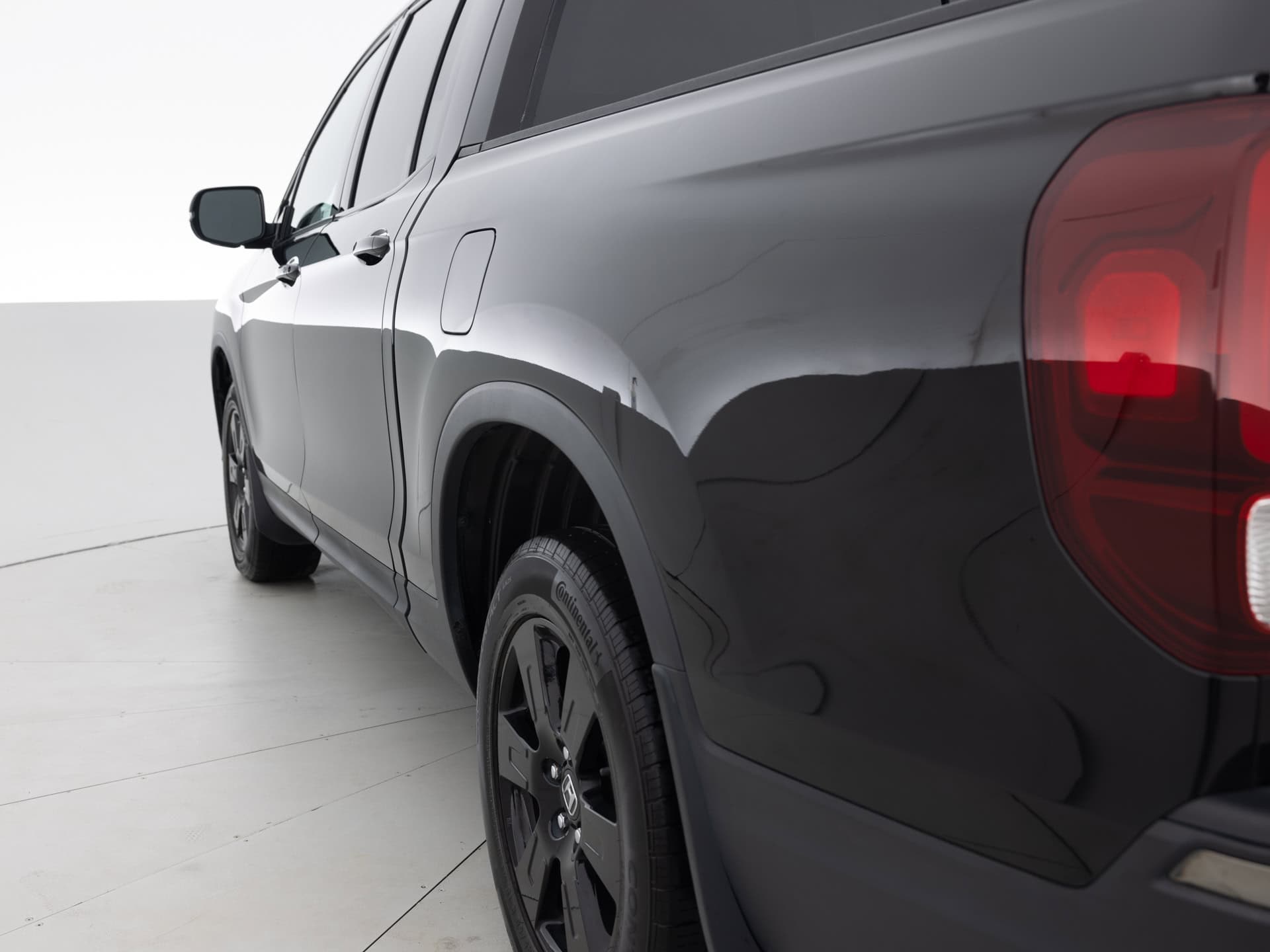 black honda ridgeline 6