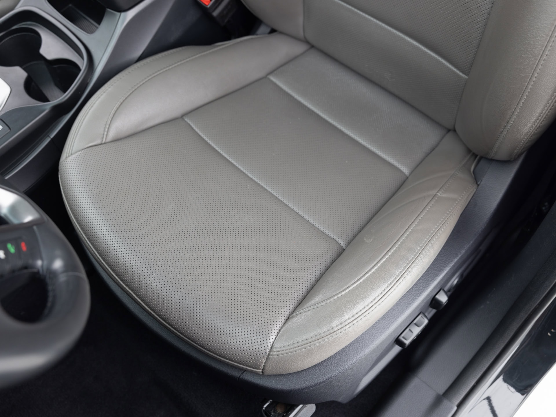 Used Black Hyundai Santa Fe-13 for Sale