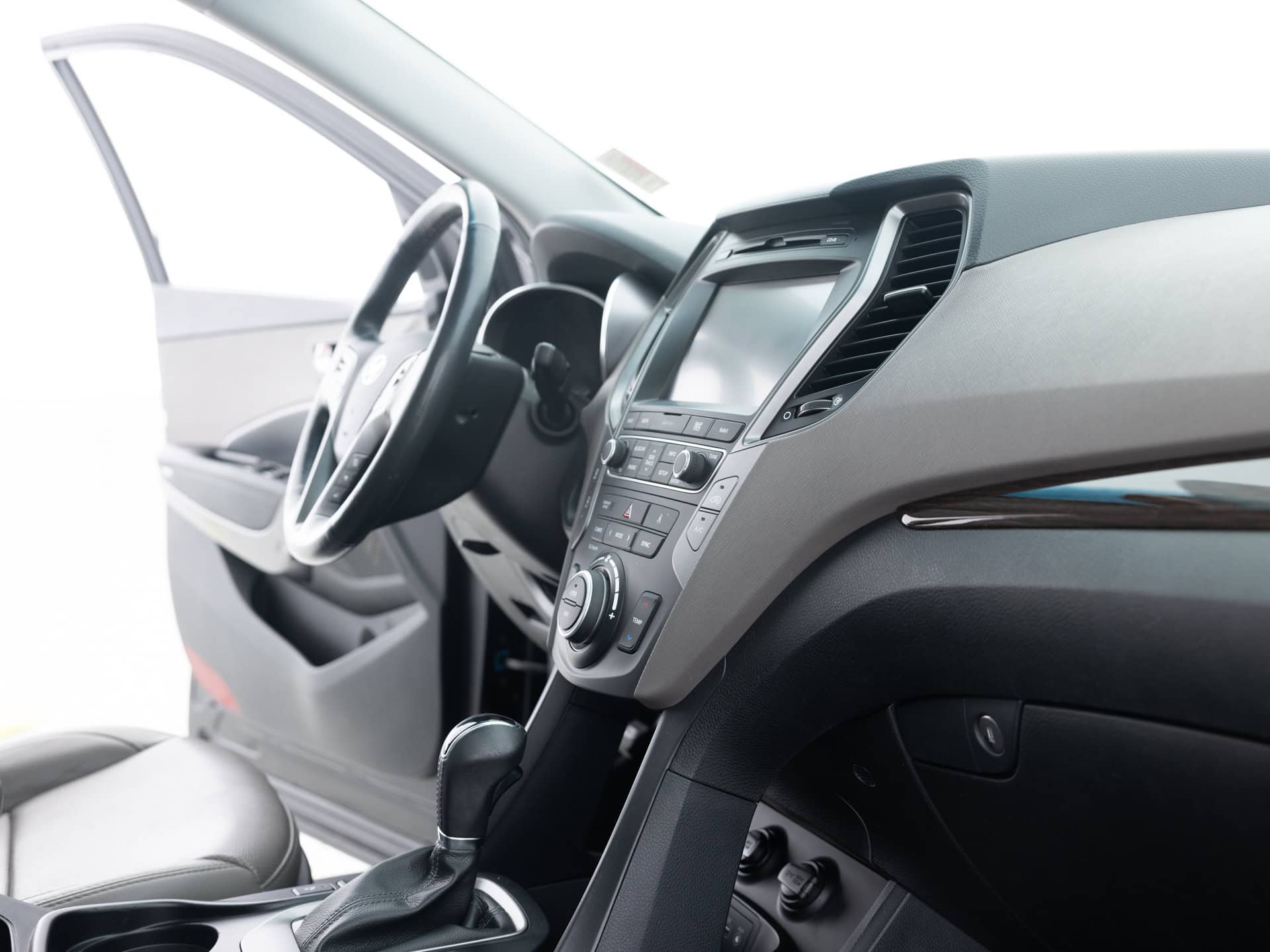 Used Black Hyundai Santa Fe-19 for Sale