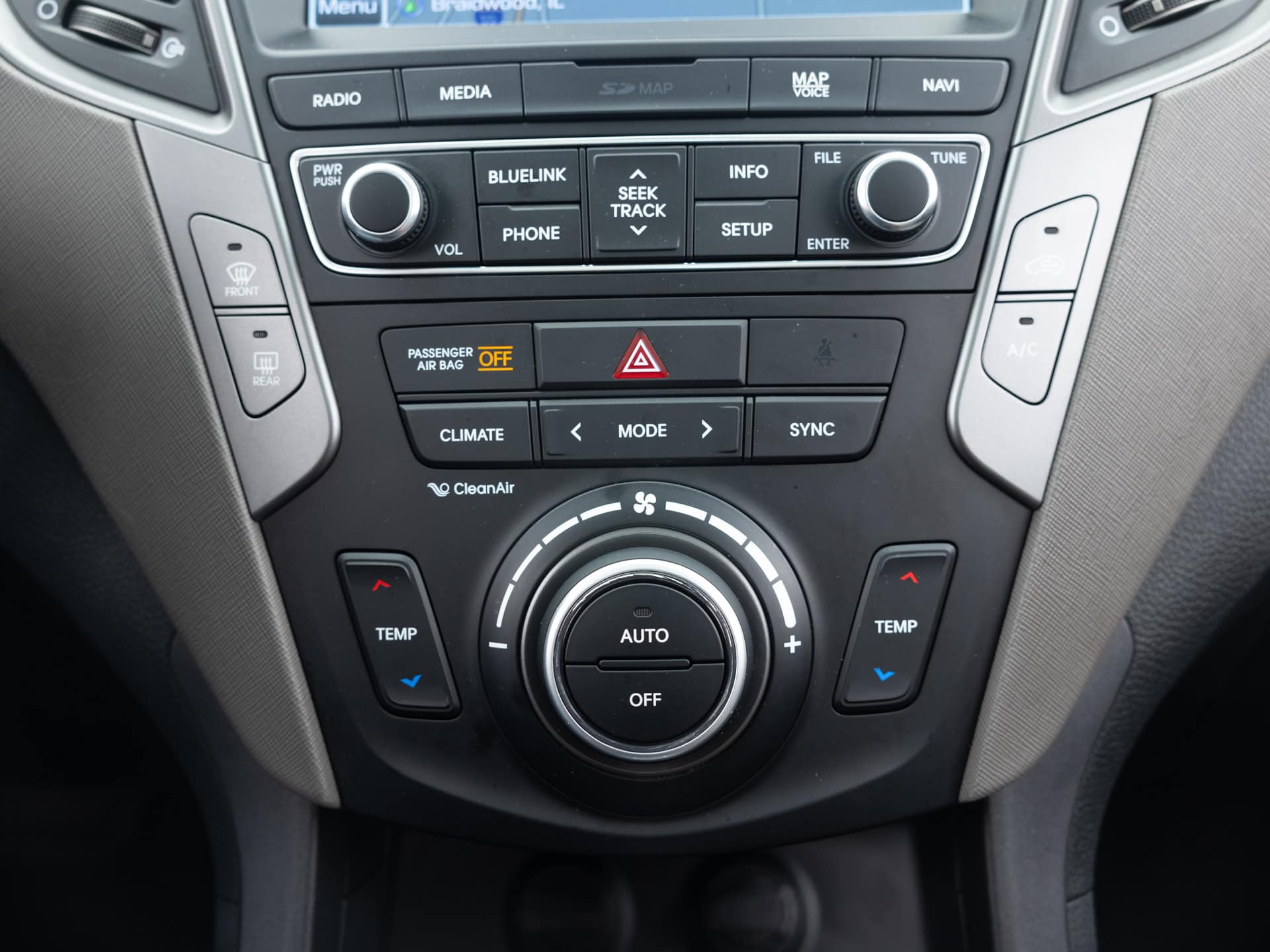 Used Black Hyundai Santa Fe-28 for Sale