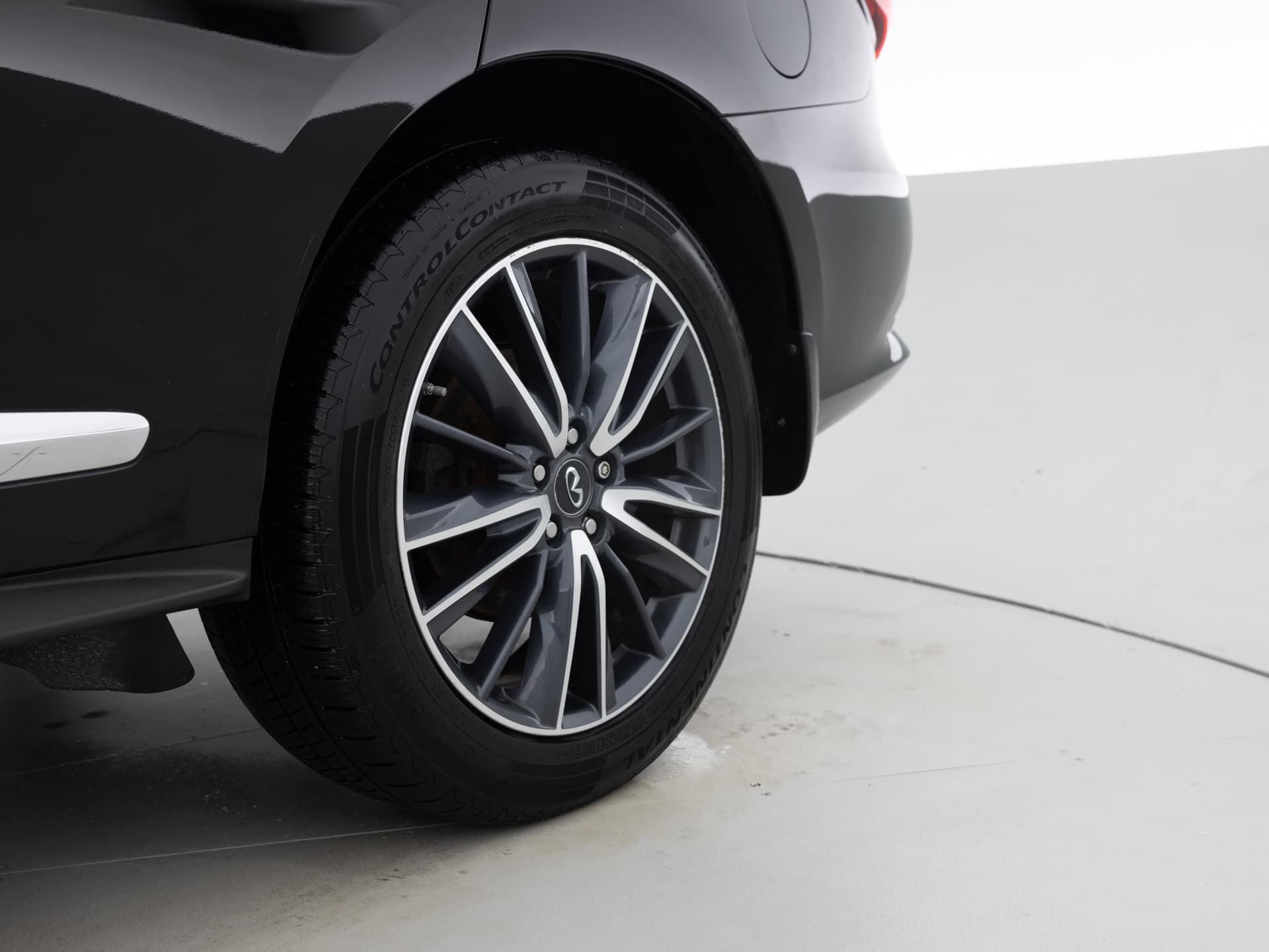 Used Black Infinity QX60-10 for Sale