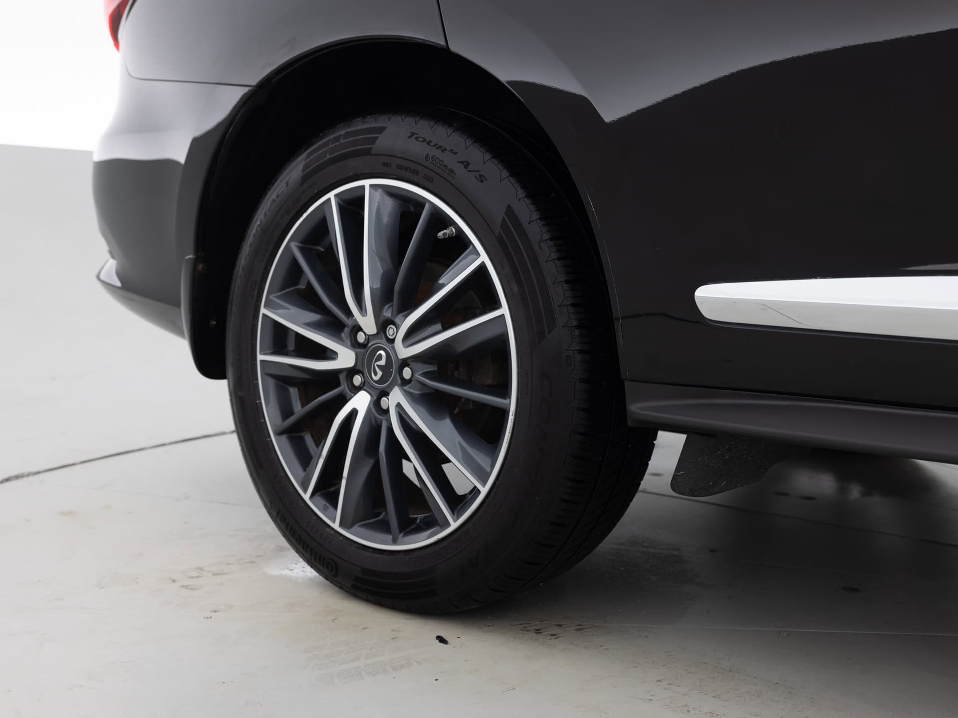 Used Black Infinity QX60-11 for Sale