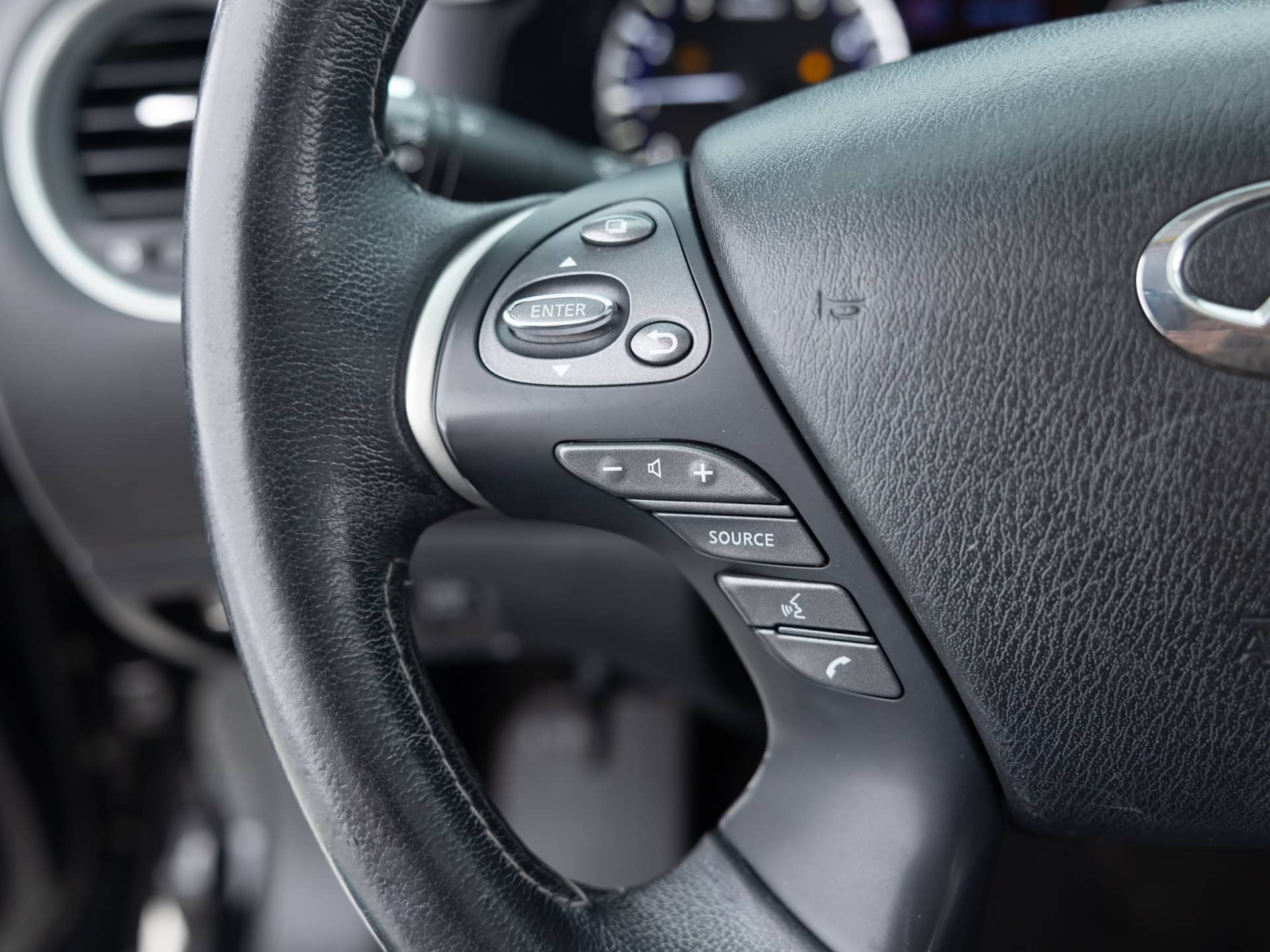 Used Black Infinity QX60-31 for Sale