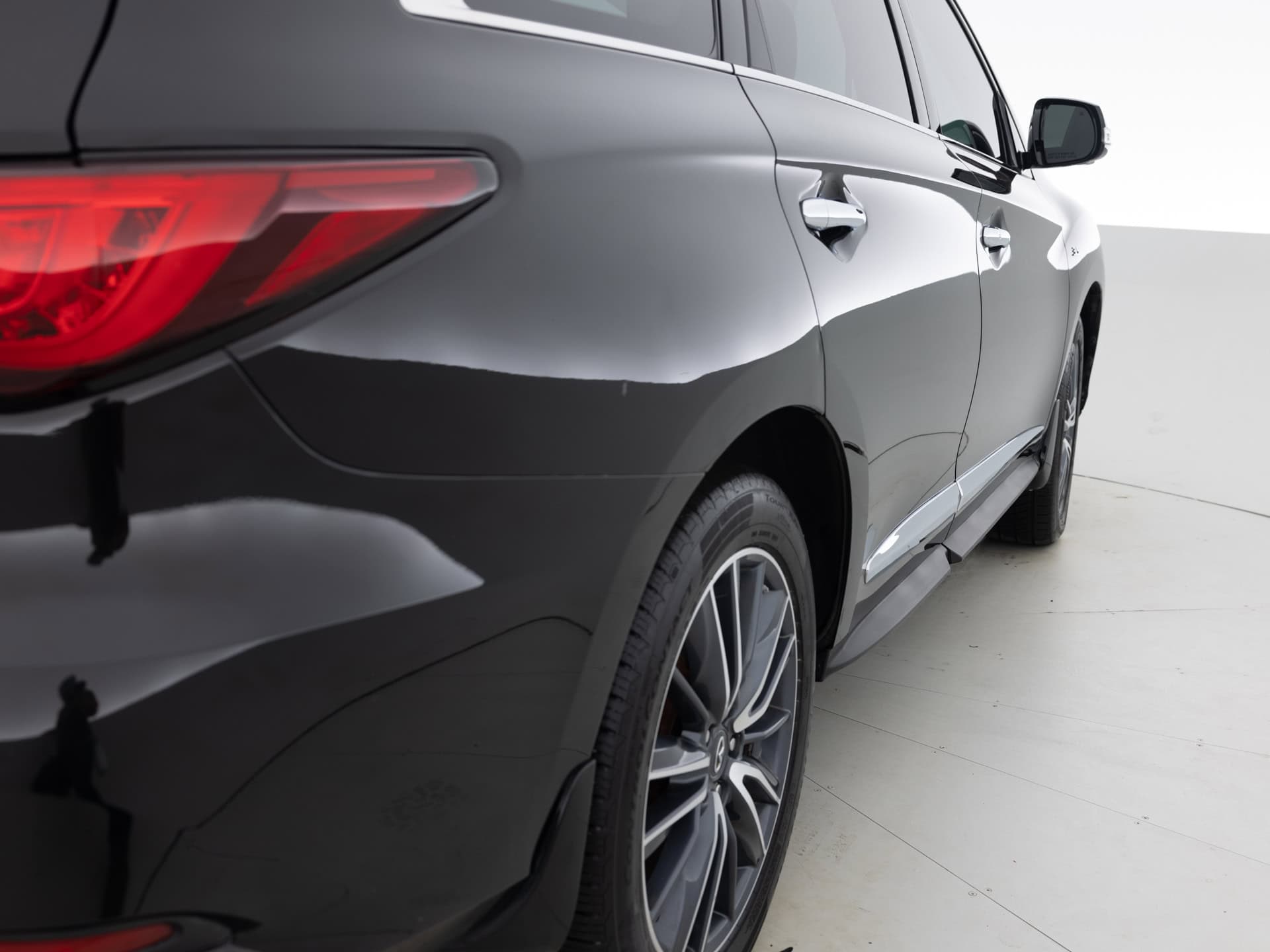 Used Black Infinity QX60-5 for Sale