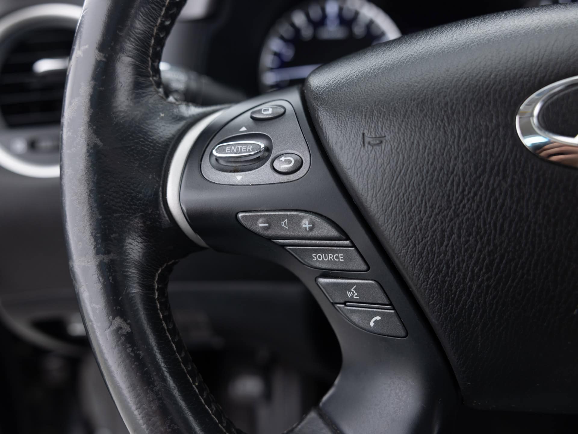 Used Black Infinity QX60 Luxe-32 for Sale