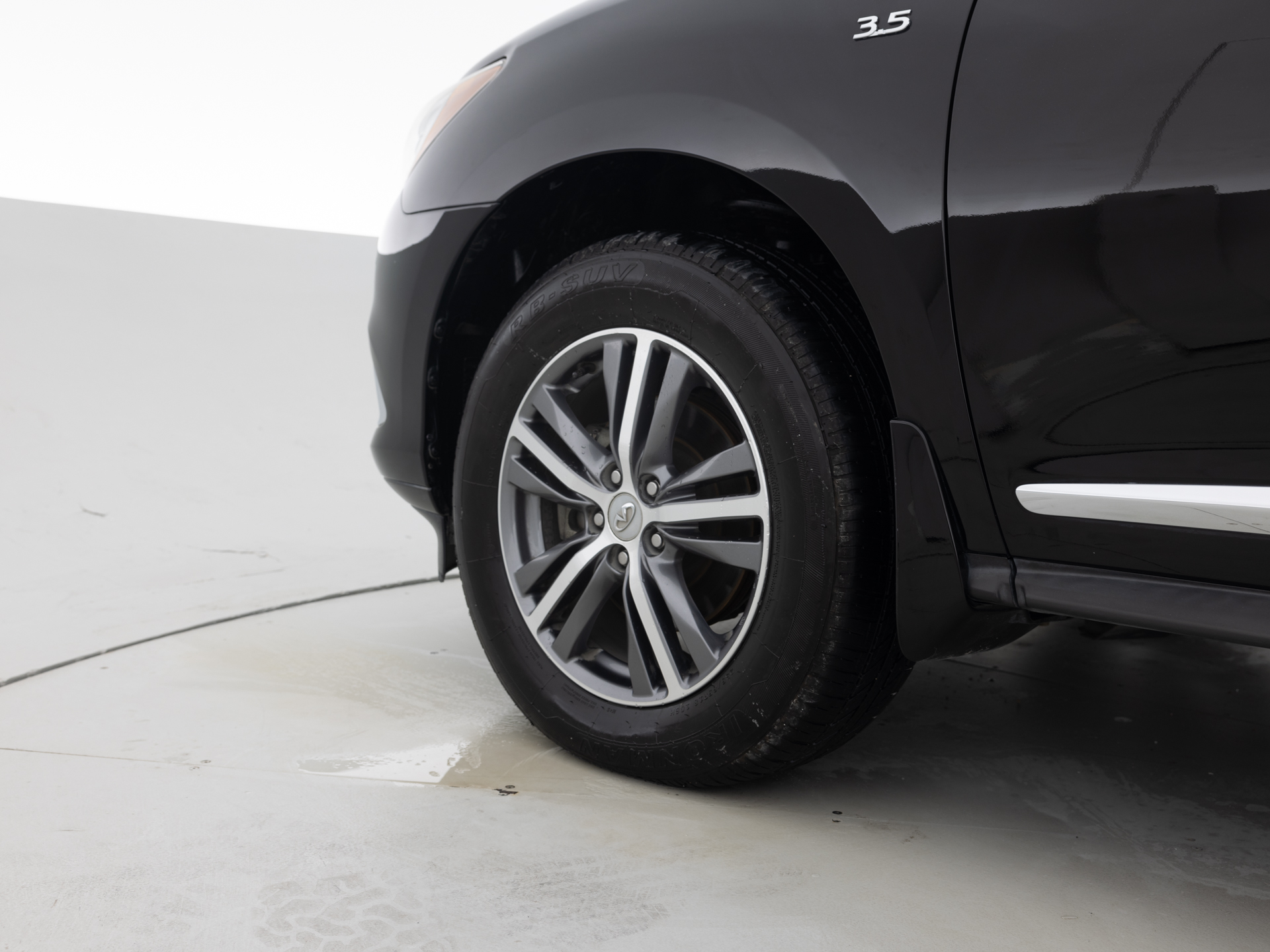 Used Black Infinity QX60 Luxe-9 for Sale