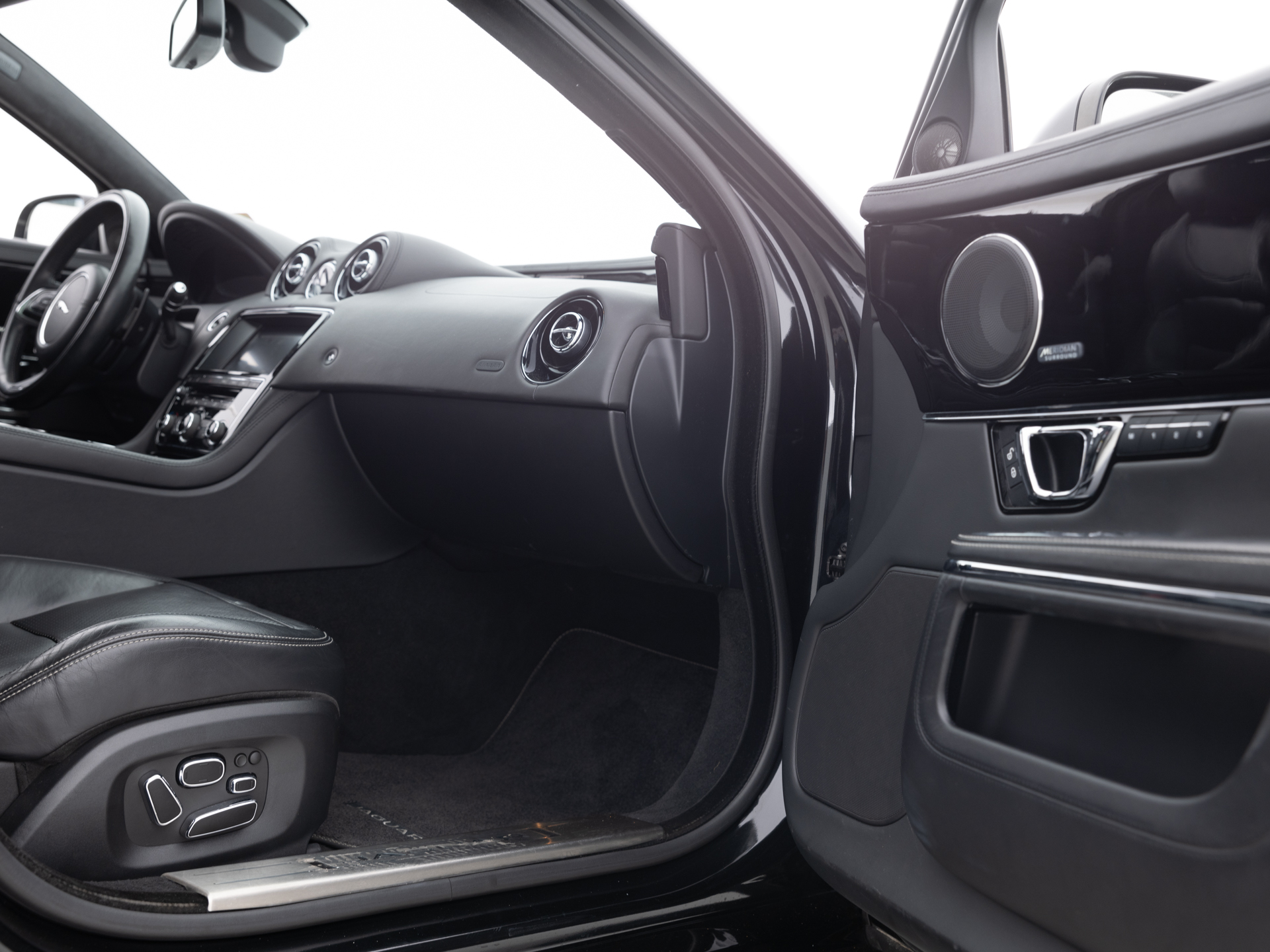 Used Black Jaguar XJ-20 for Sale