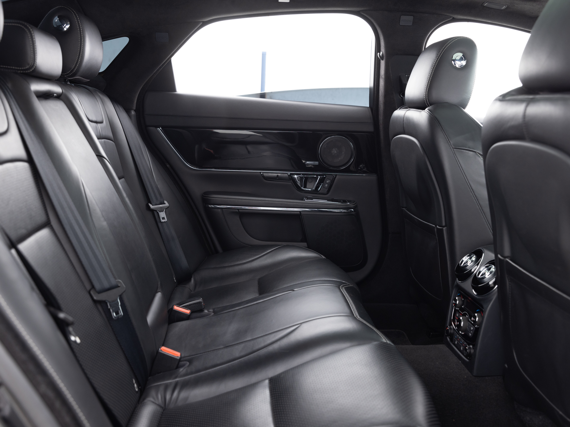 Used Black Jaguar XJ-21 for Sale