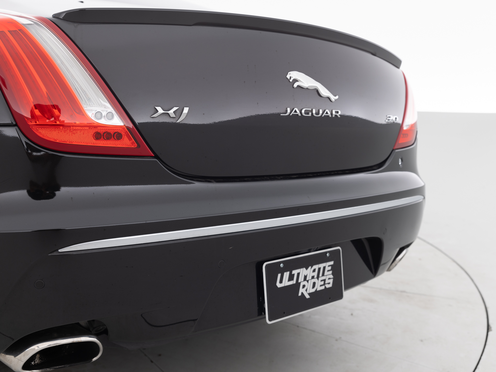 Used Black Jaguar XJ-7 for Sale
