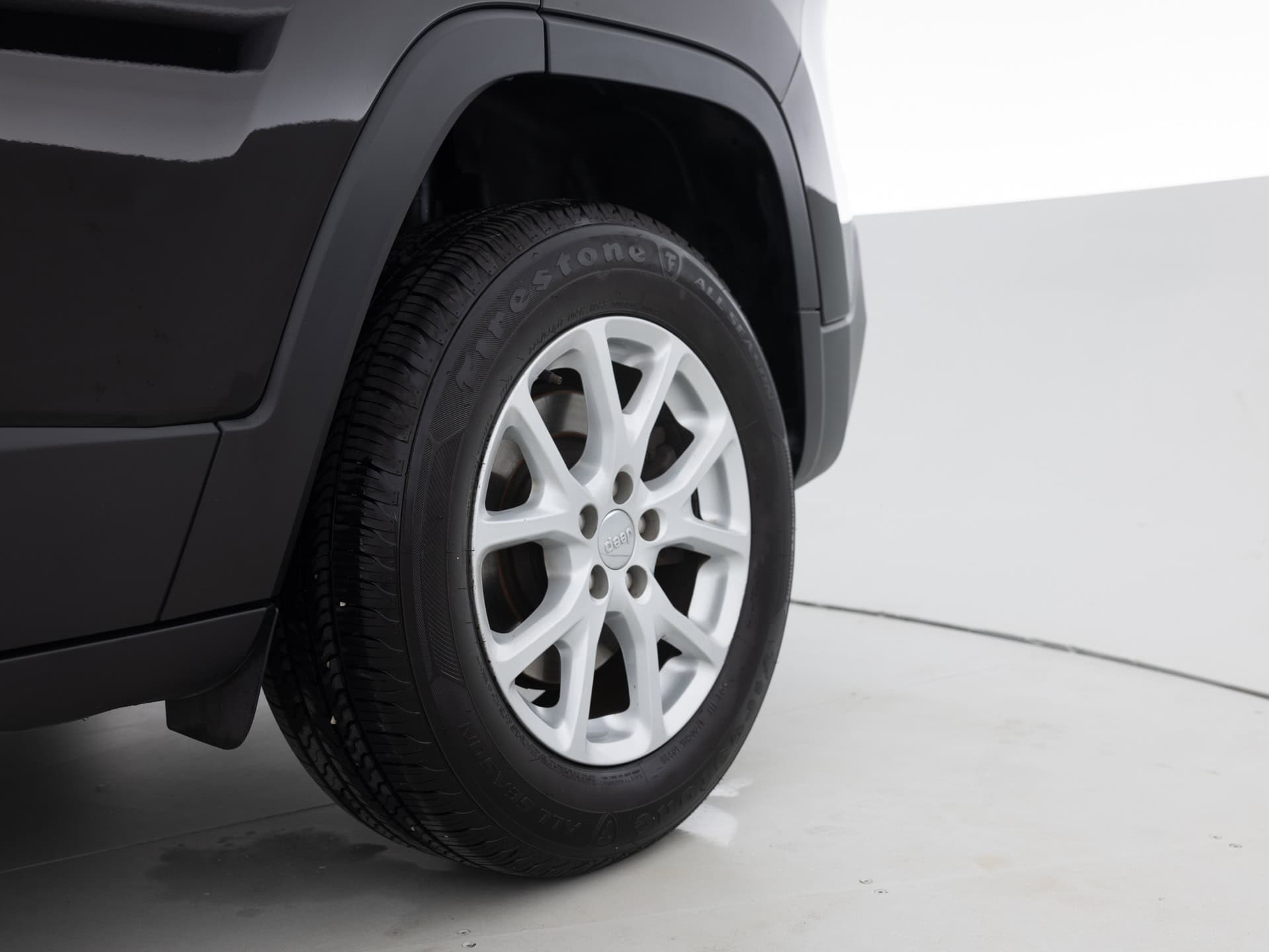 black jeep cherokee spt 10