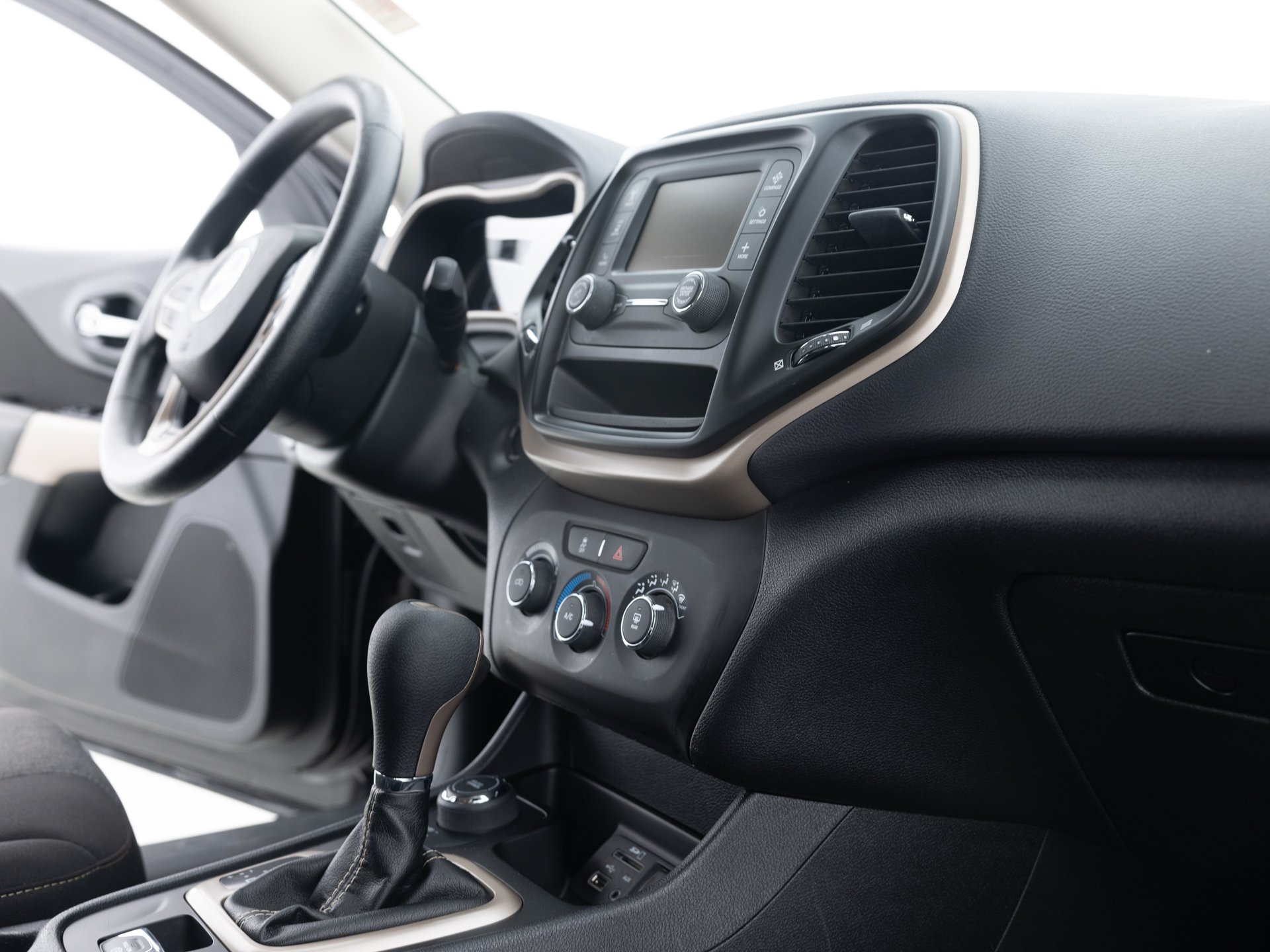 black jeep cherokee spt 19