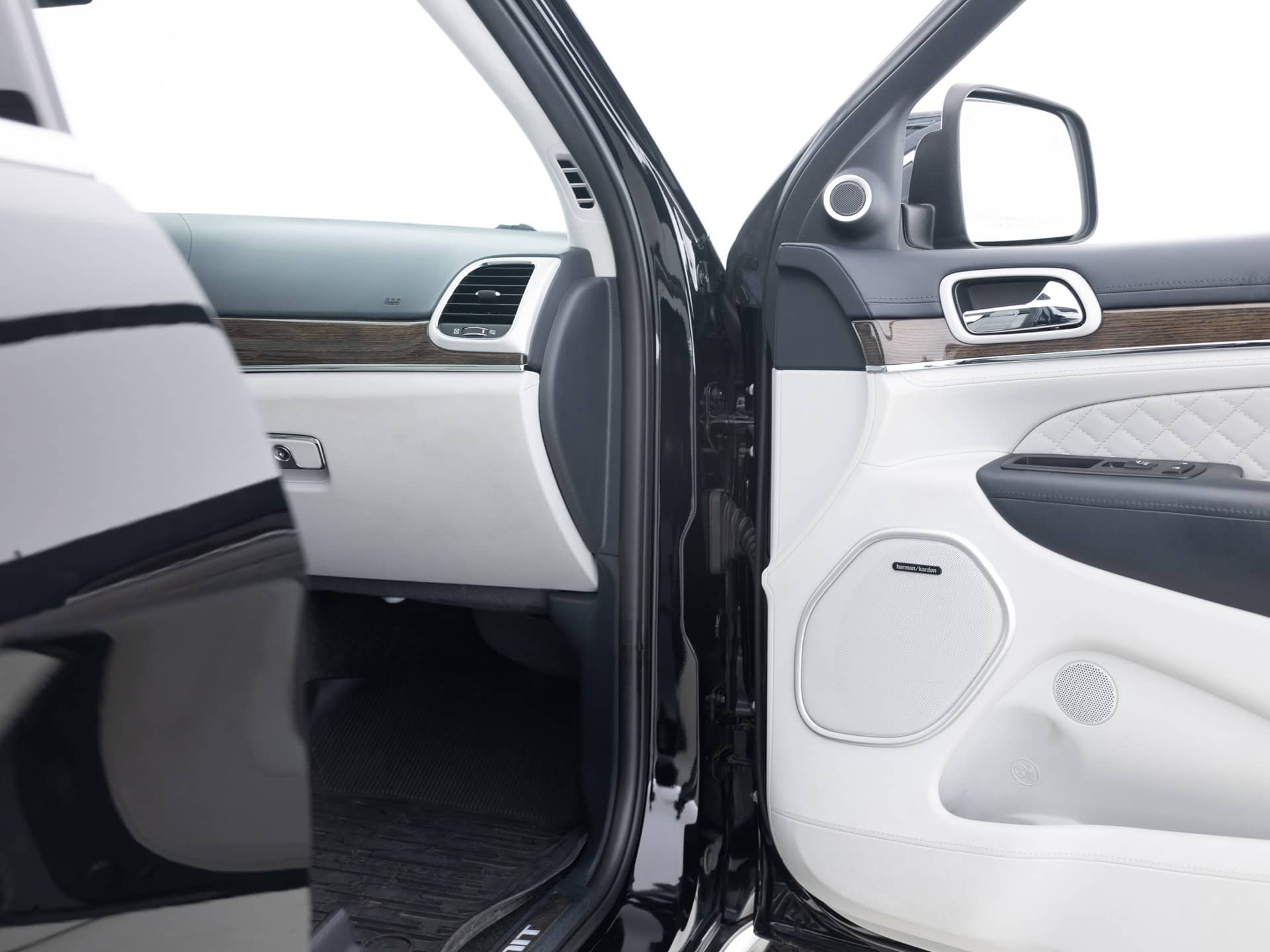 Used Black Jeep Cherokkee Summit_-20 for Sale