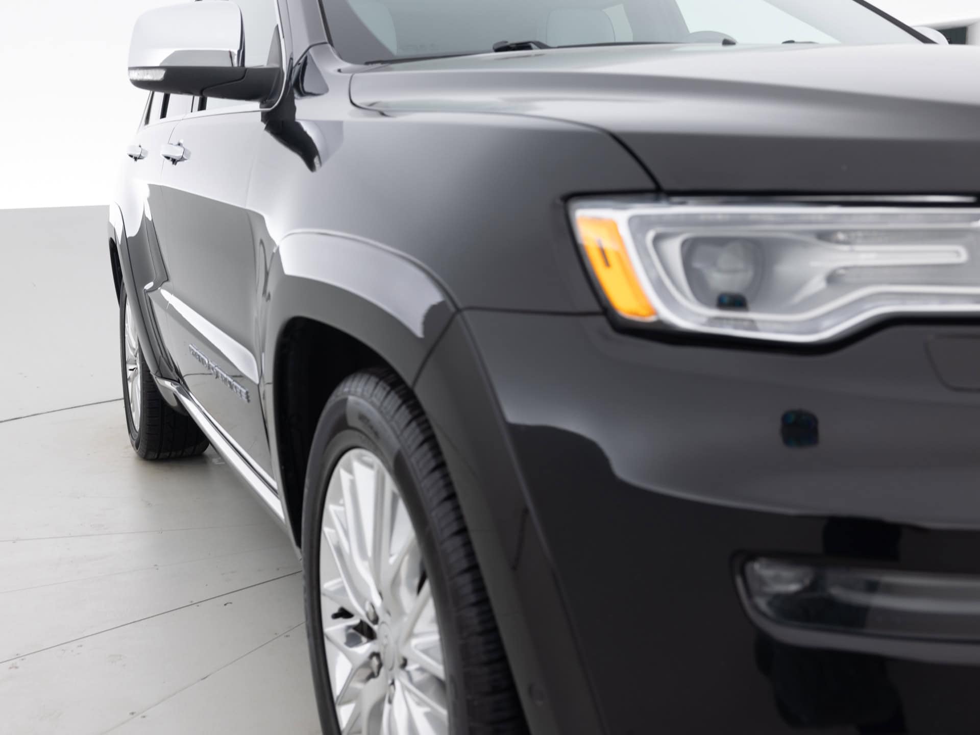 Used Black Jeep Cherokkee Summit_-4 for Sale