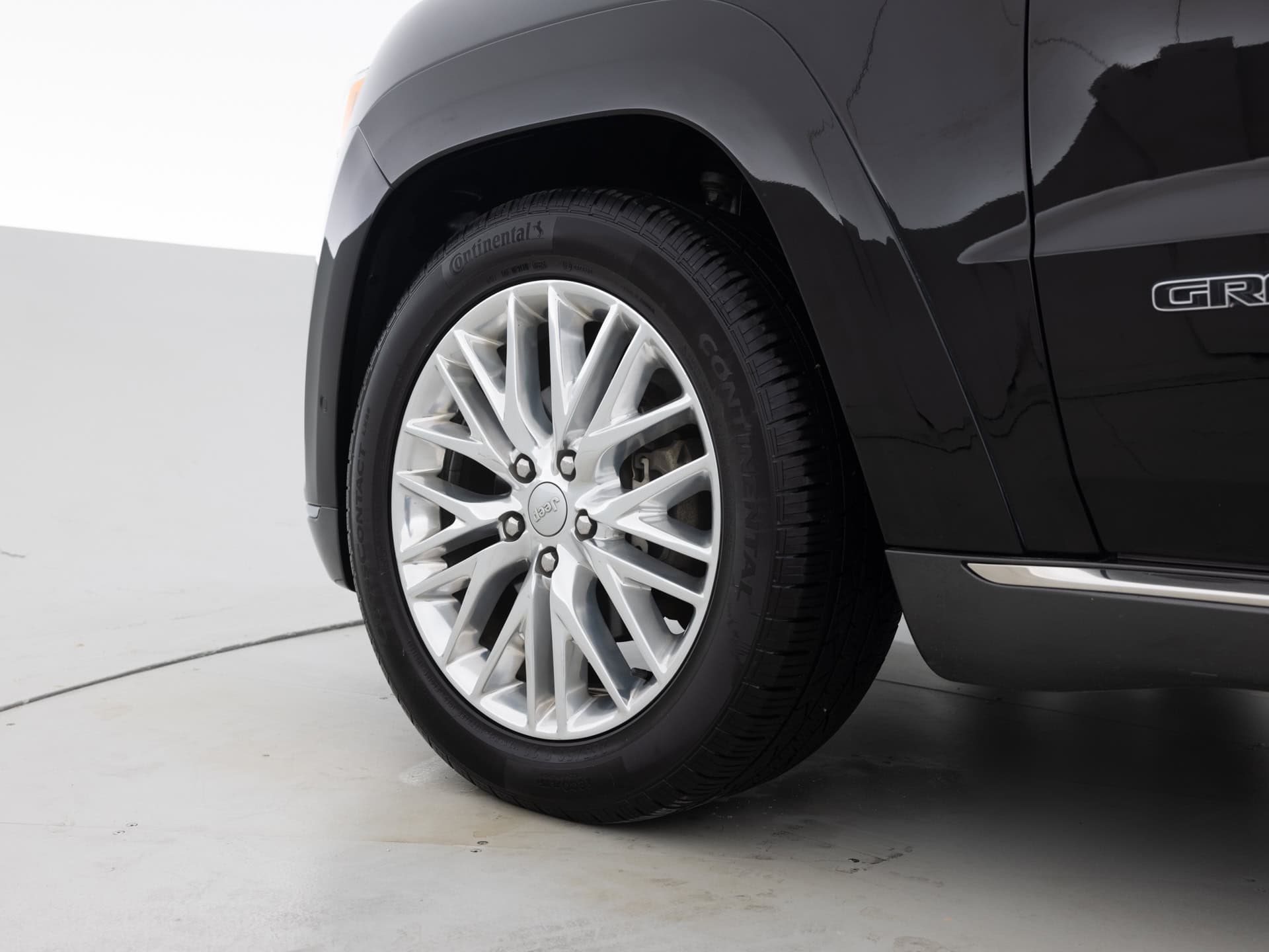 Used Black Jeep Cherokkee Summit_-9 for Sale