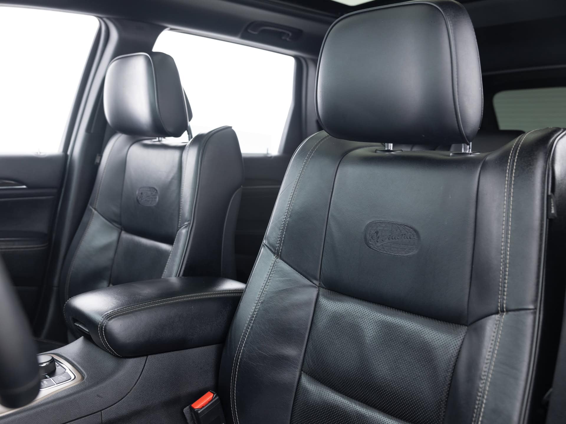 Used Black Jeep Grand Cherokee-14 for Sale