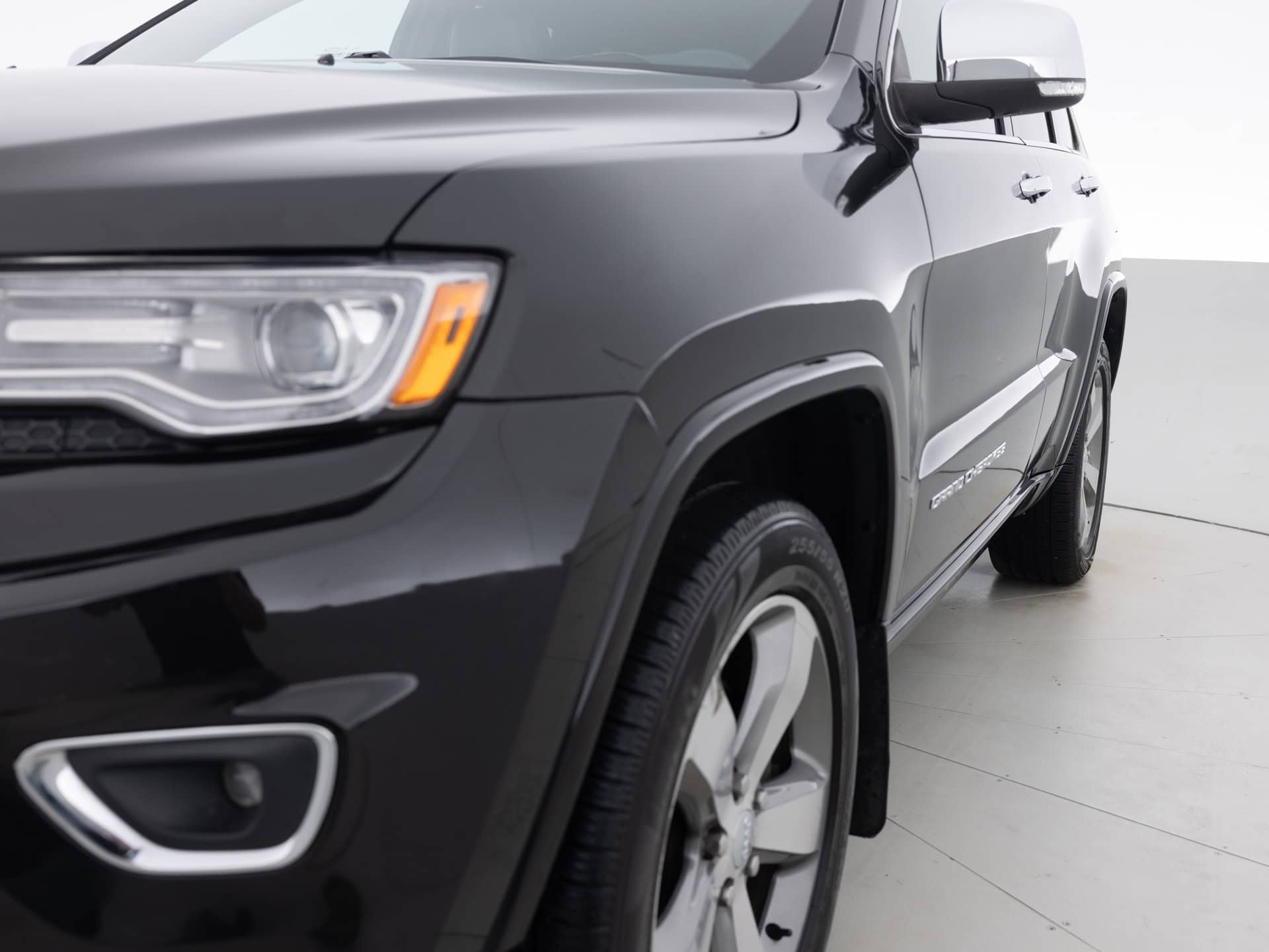 Used Black Jeep Grand Cherokee-3 for Sale