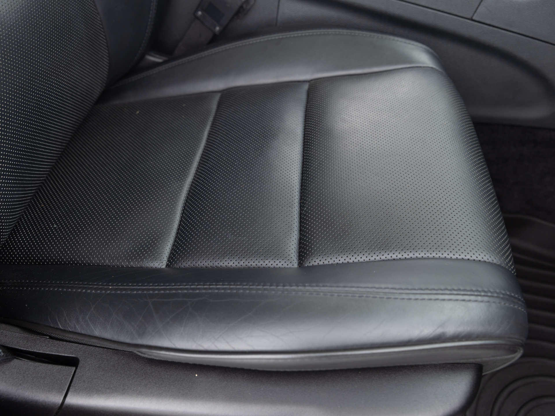 Used Black Jeep Grand Cherokee Altitude-17 for Sale
