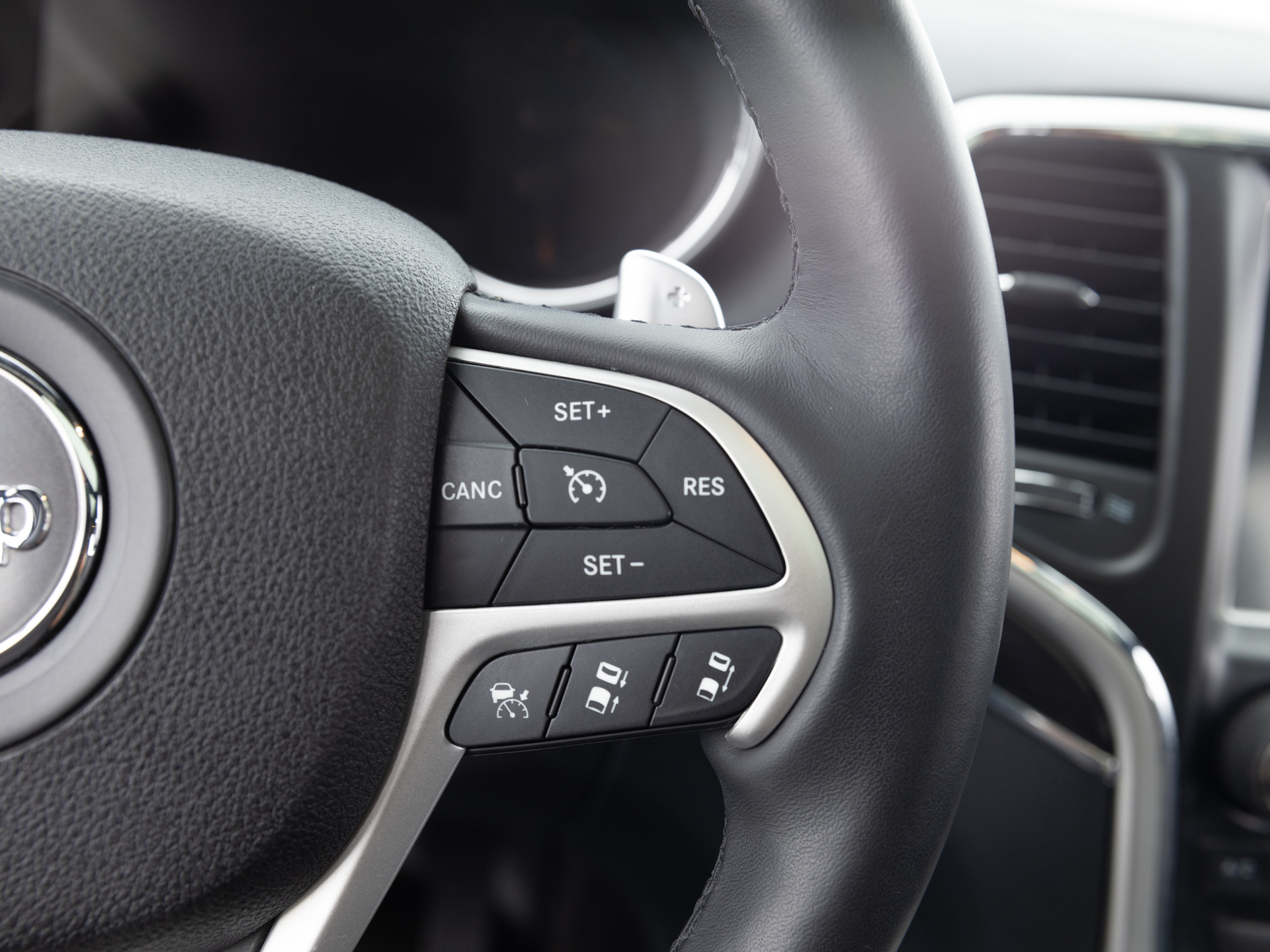 Used Black Jeep Grand Cherokee Altitude-29 for Sale
