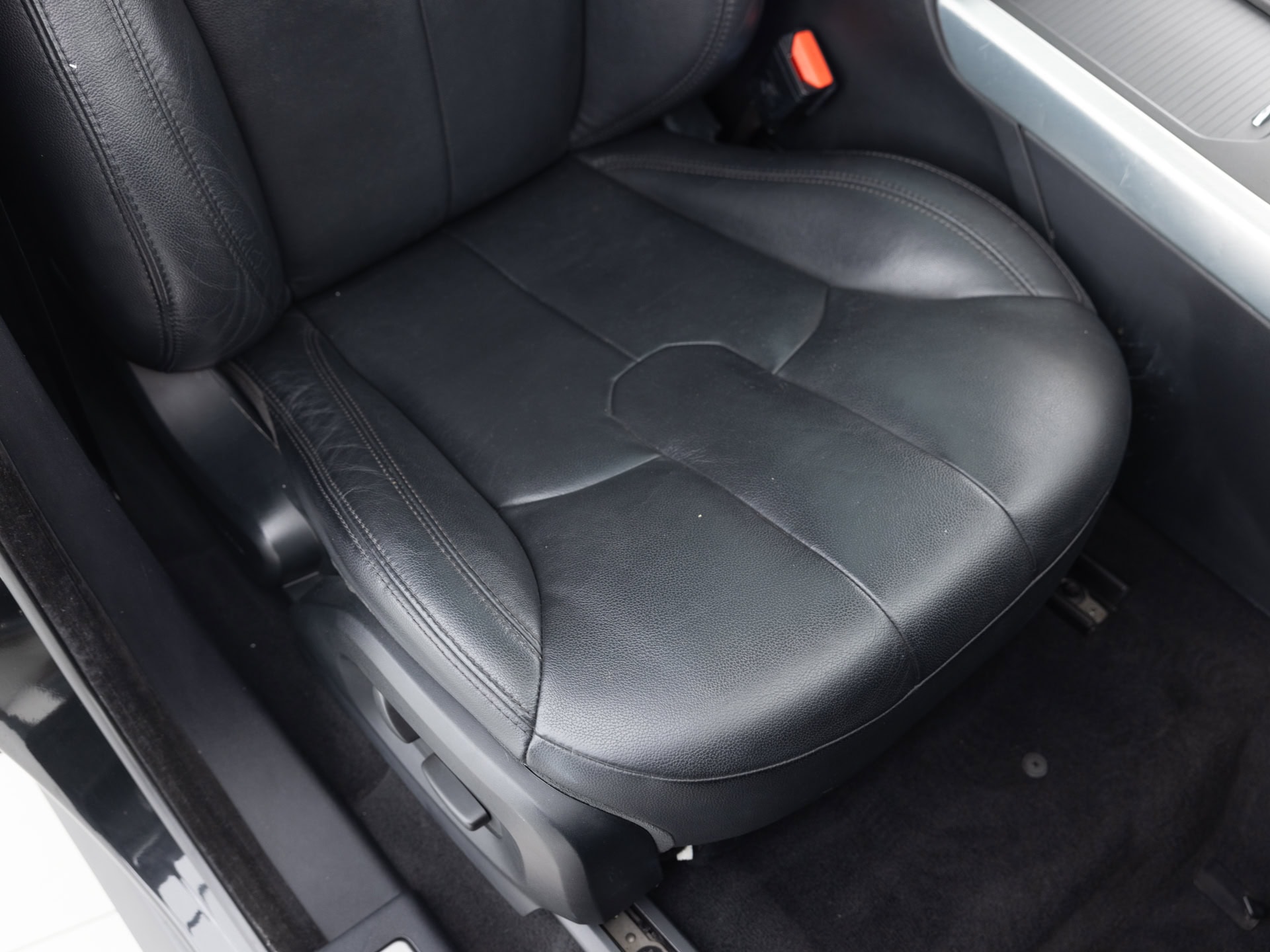 Used Black Land Rover Evoque-17 for Sale