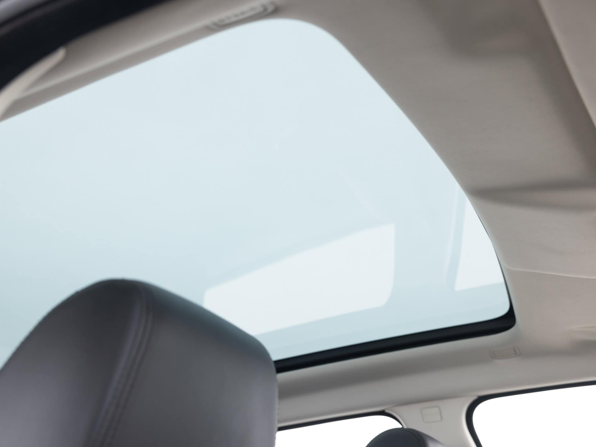 Used Black Land Rover Evoque-24 for Sale