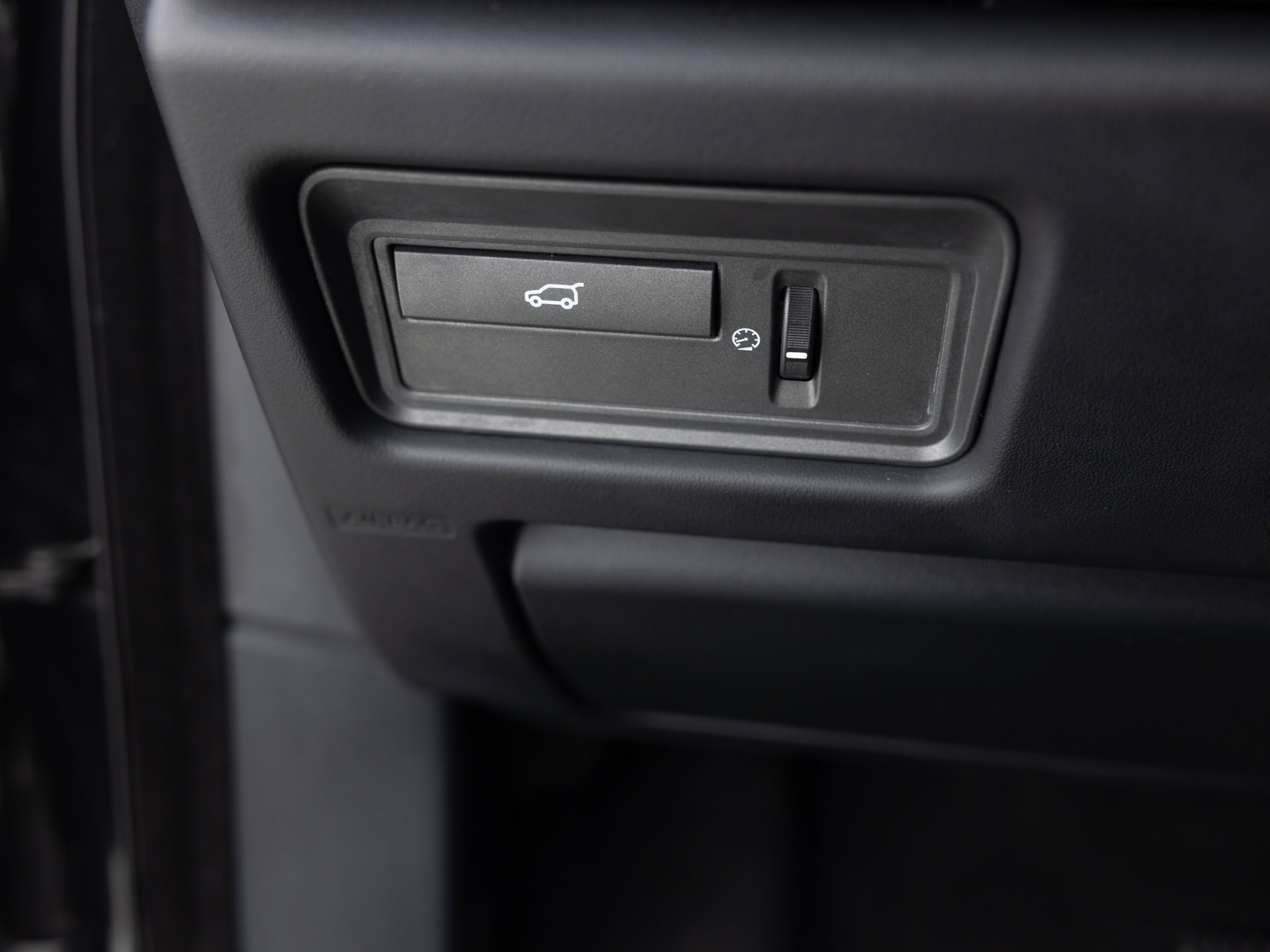 Used Black Land Rover Evoque-29 for Sale