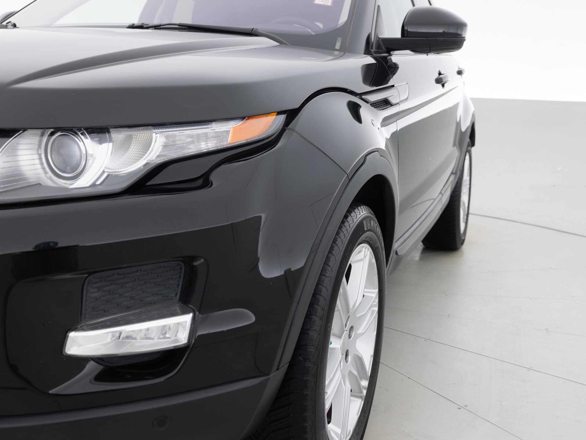 Used Black Land Rover Evoque-3 for Sale