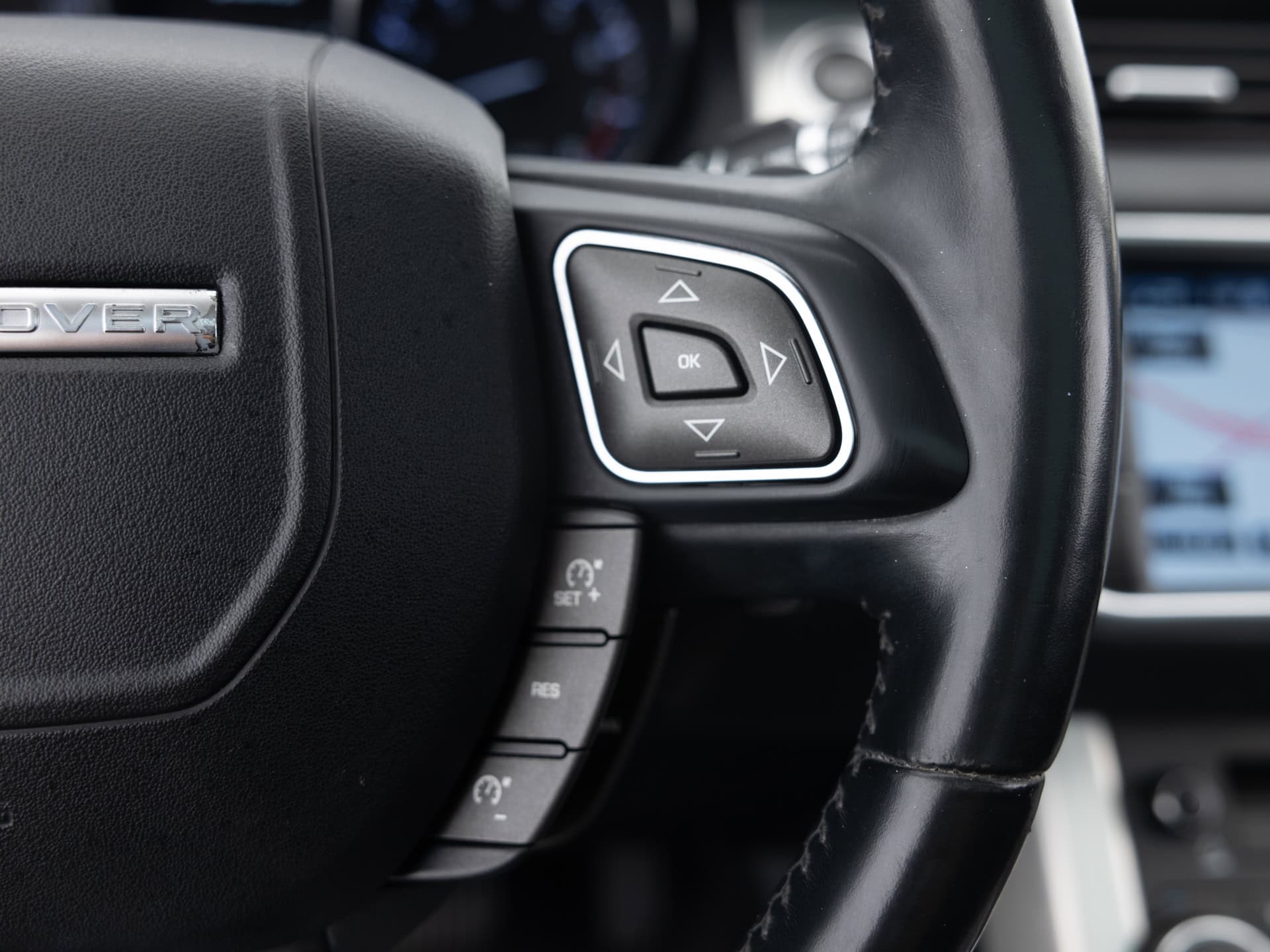 Used Black Land Rover Evoque-31 for Sale