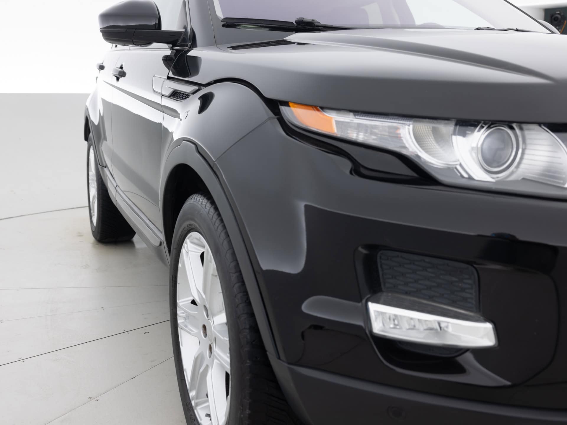 Used Black Land Rover Evoque-4 for Sale