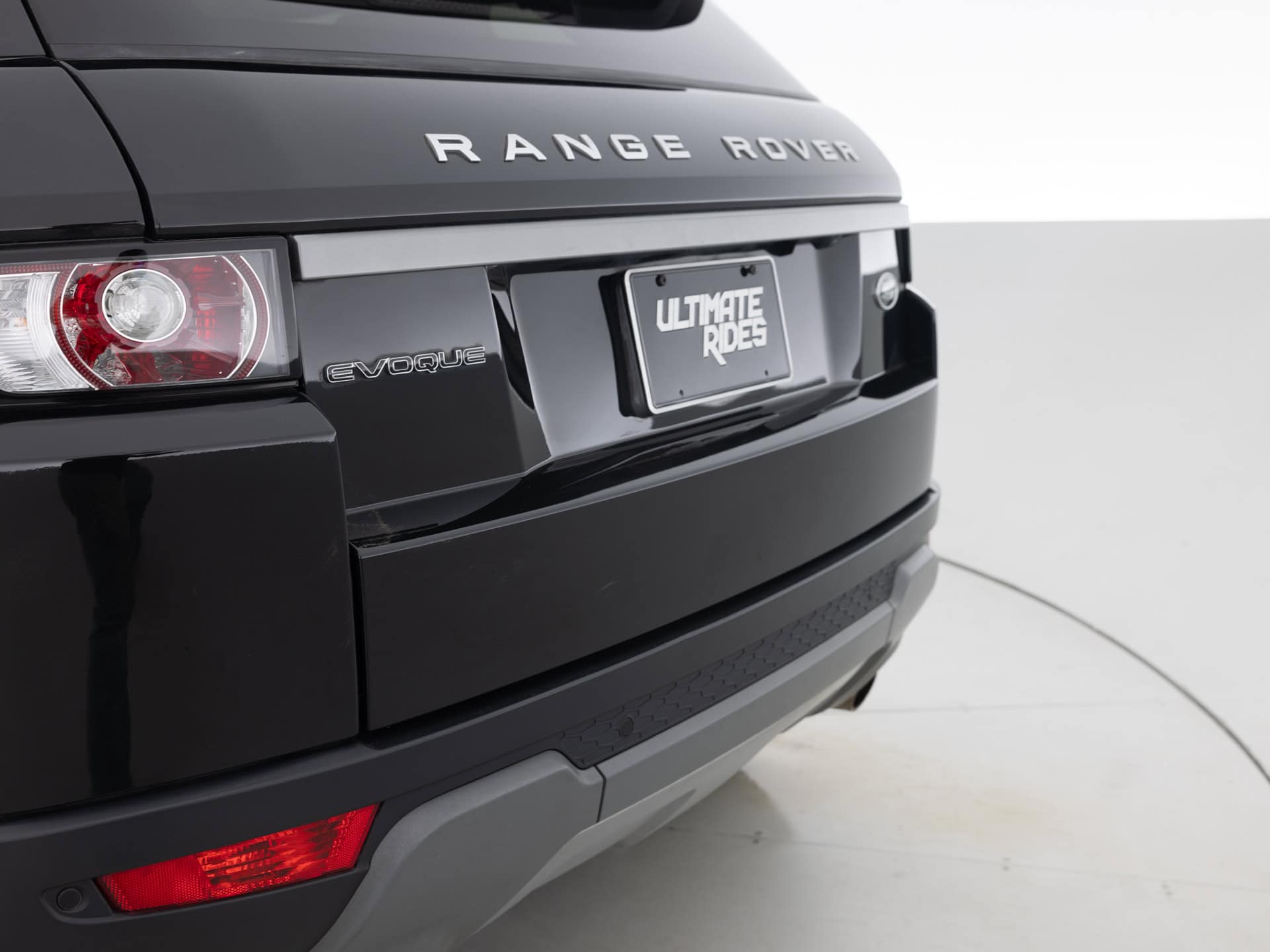 Used Black Land Rover Evoque-8 for Sale