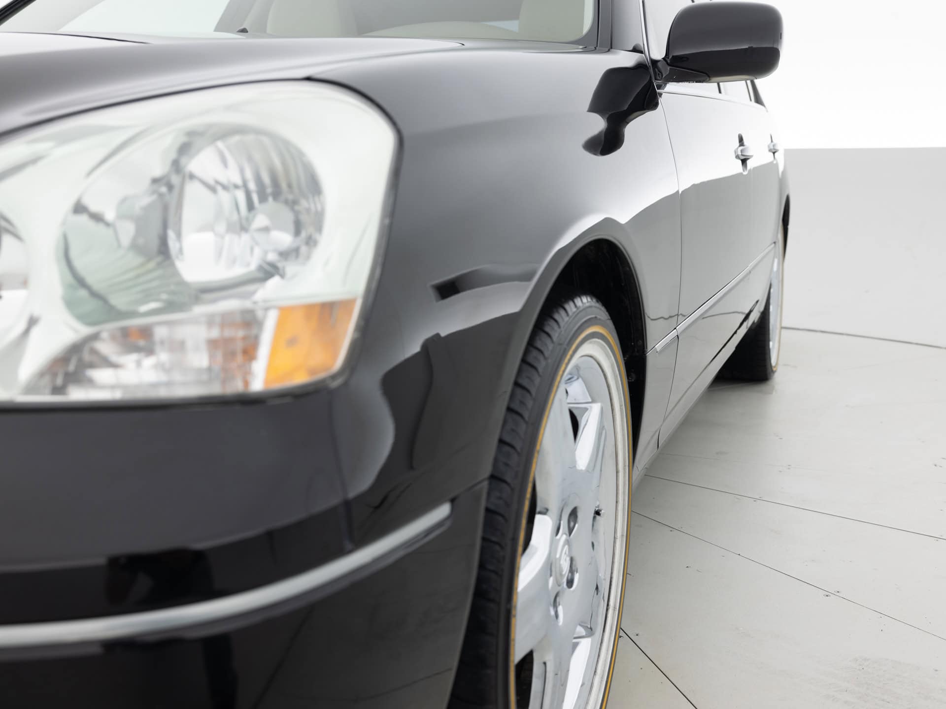 black lexus ls 430 3