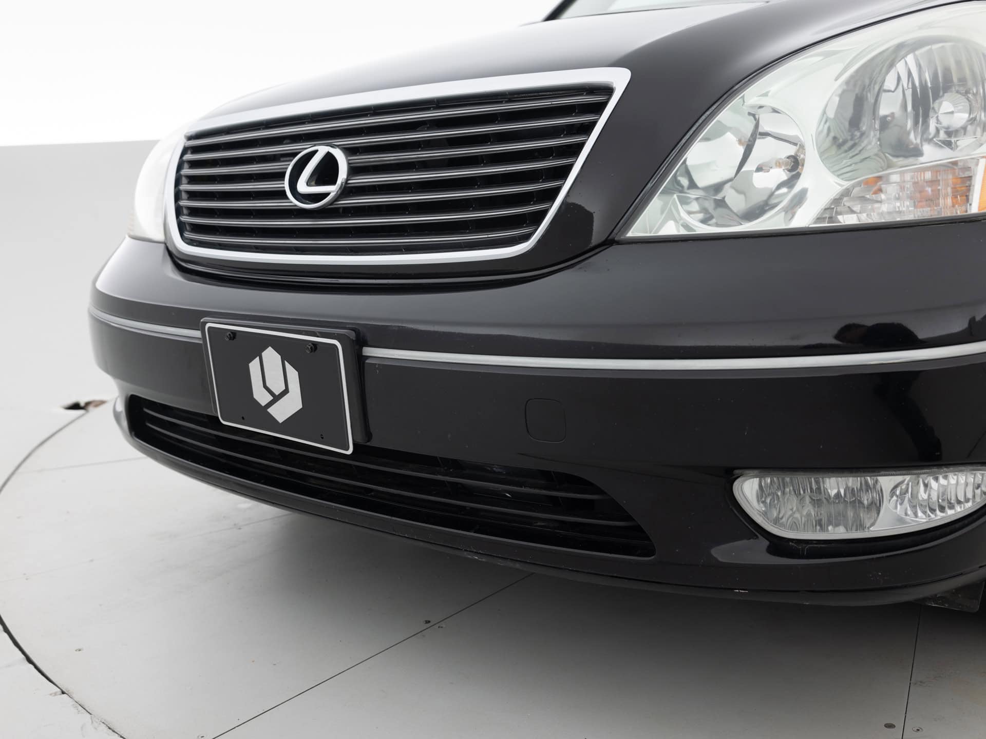 black lexus ls 430 7