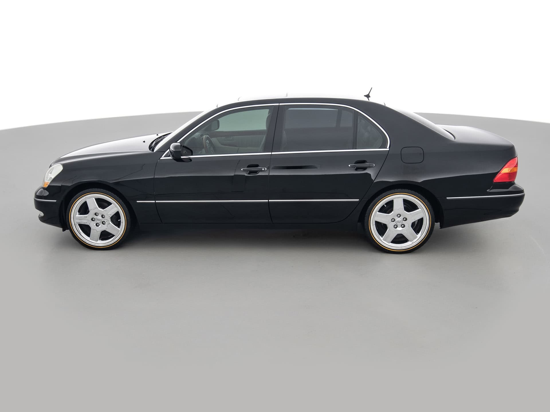 black lexus ls 430 7