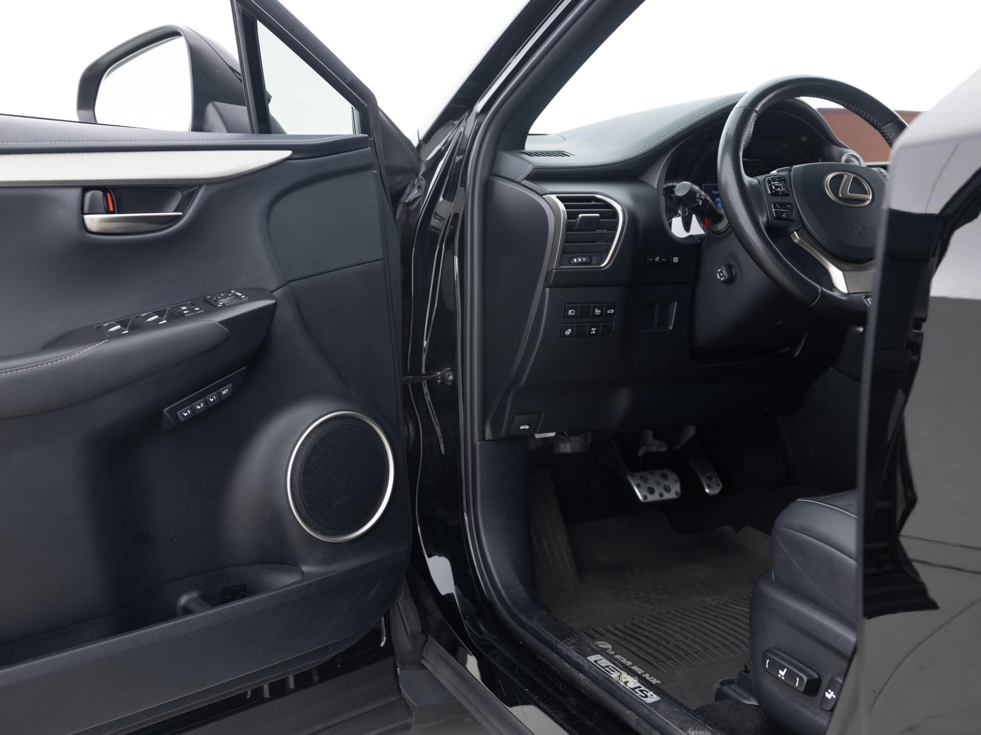 black lexus nx 300 16