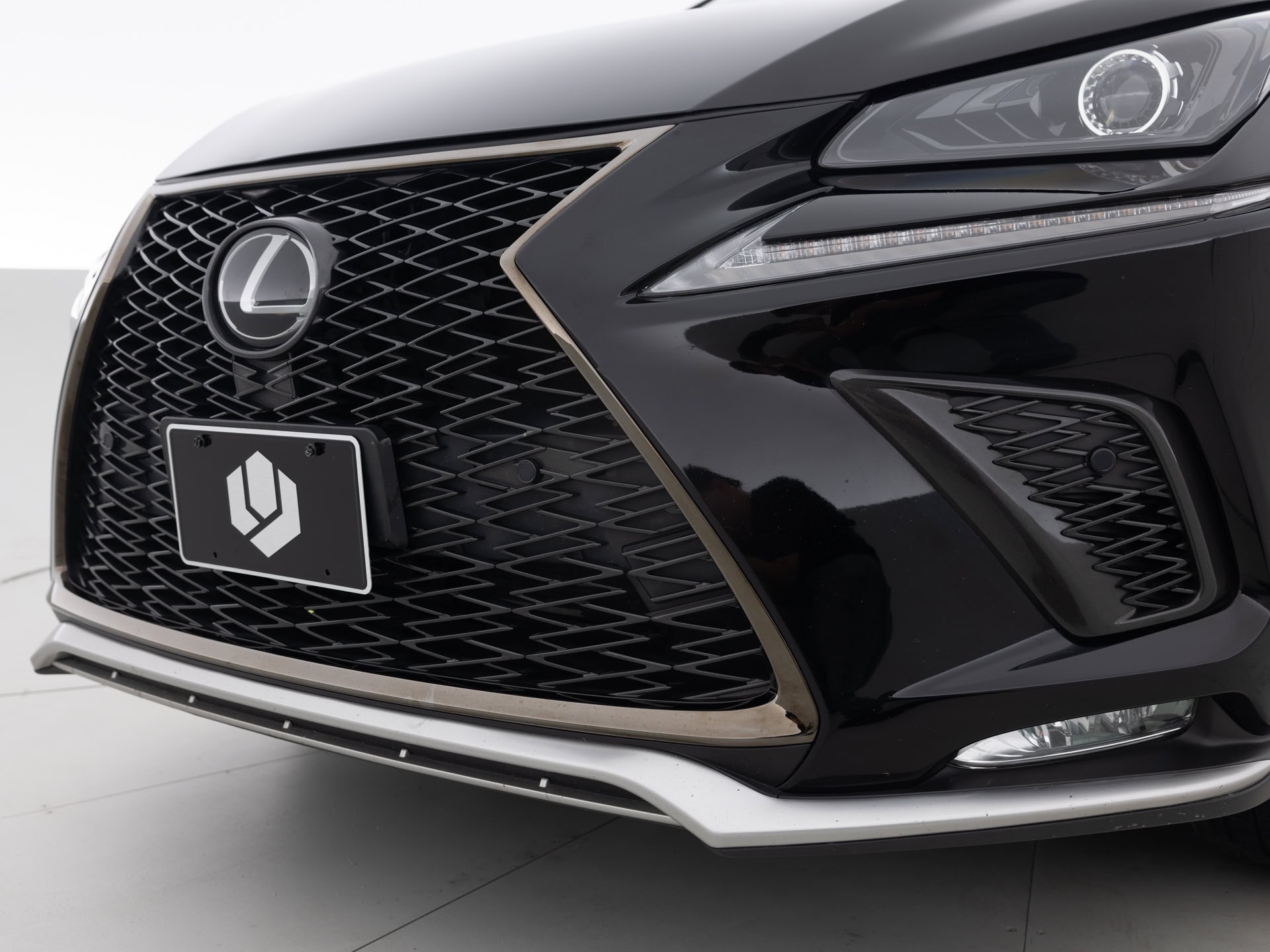 black lexus nx 300 7
