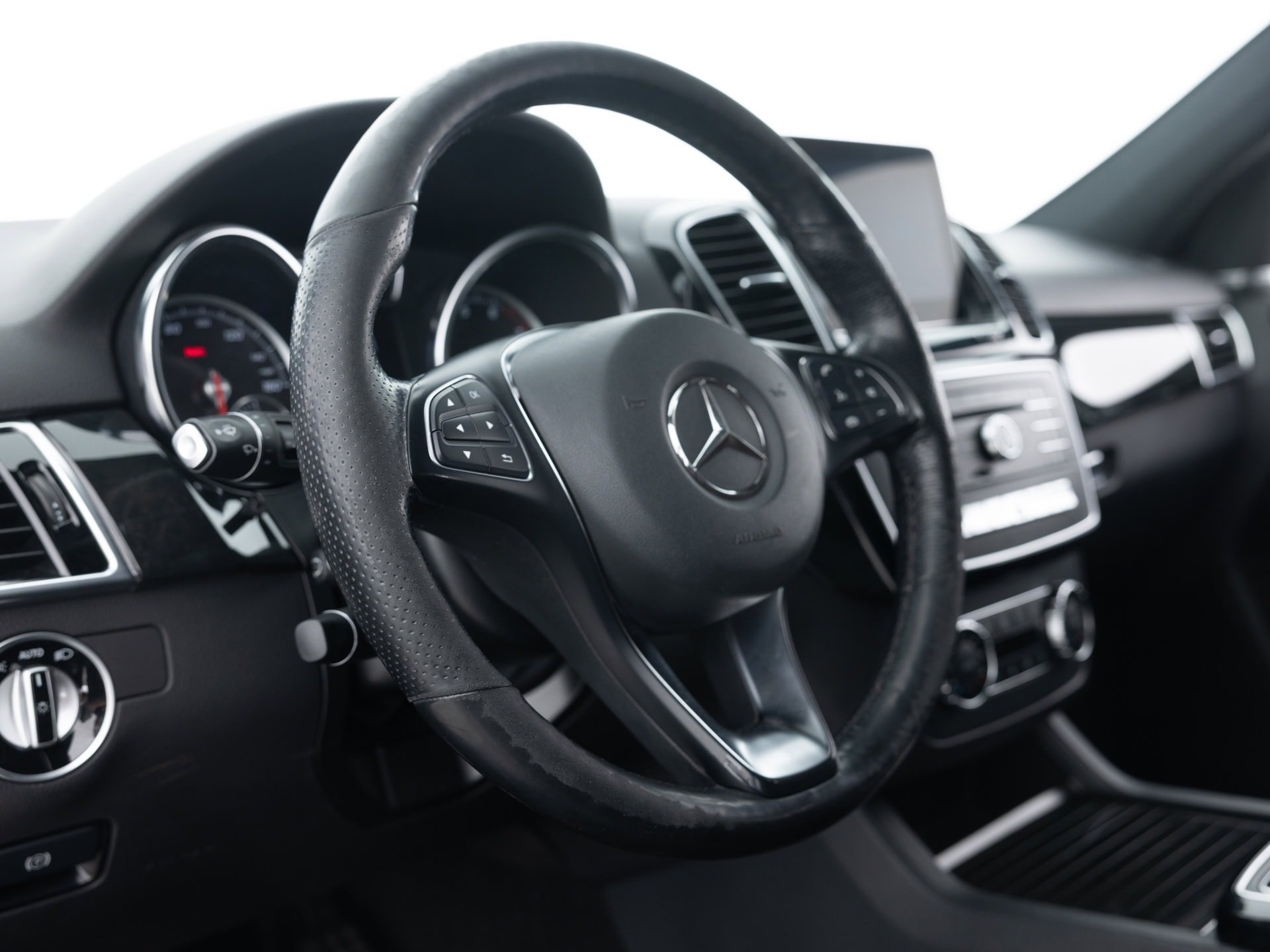 black mercedes gle 400 15