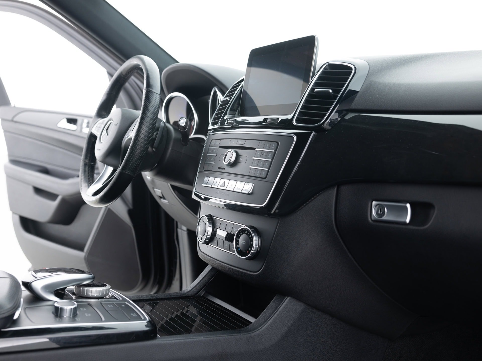 black mercedes gle 400 19